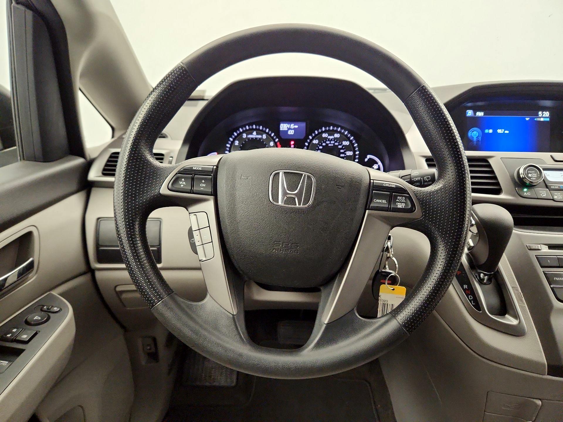 Thumbnail: 2016 Honda Odyssey - 10