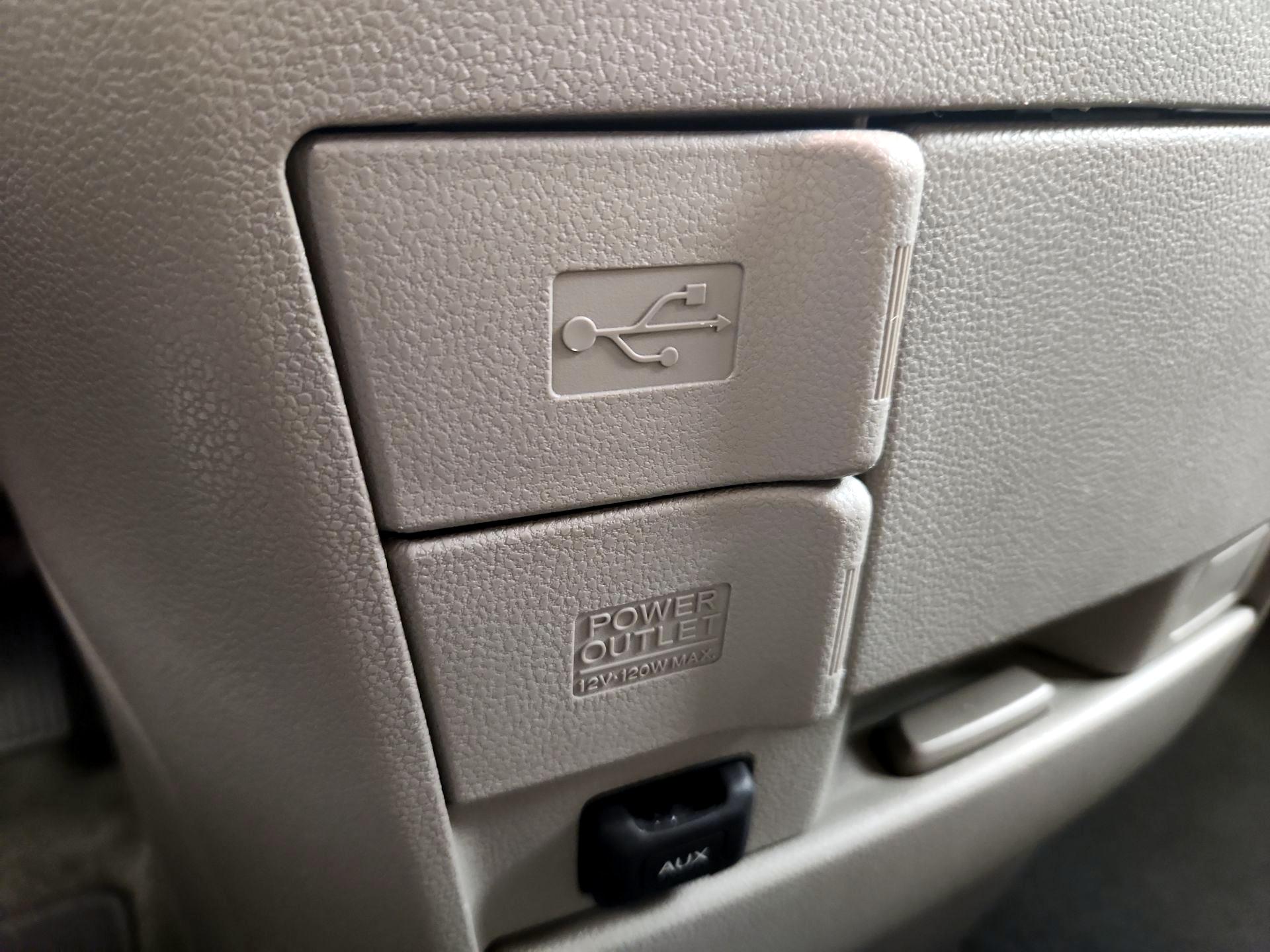 Thumbnail: 2016 Honda Odyssey - 18