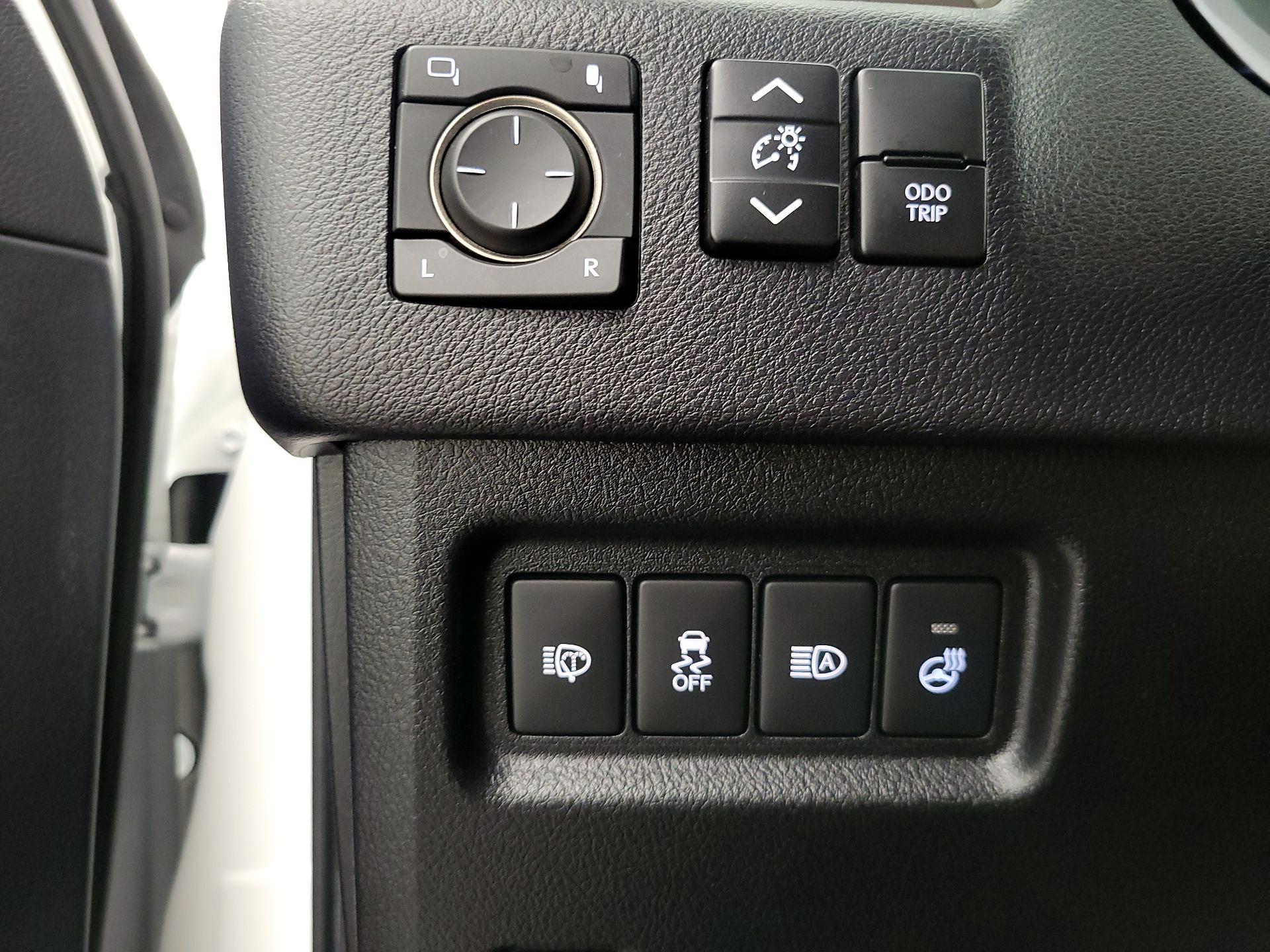 Thumbnail: 2021 Lexus GX - 13
