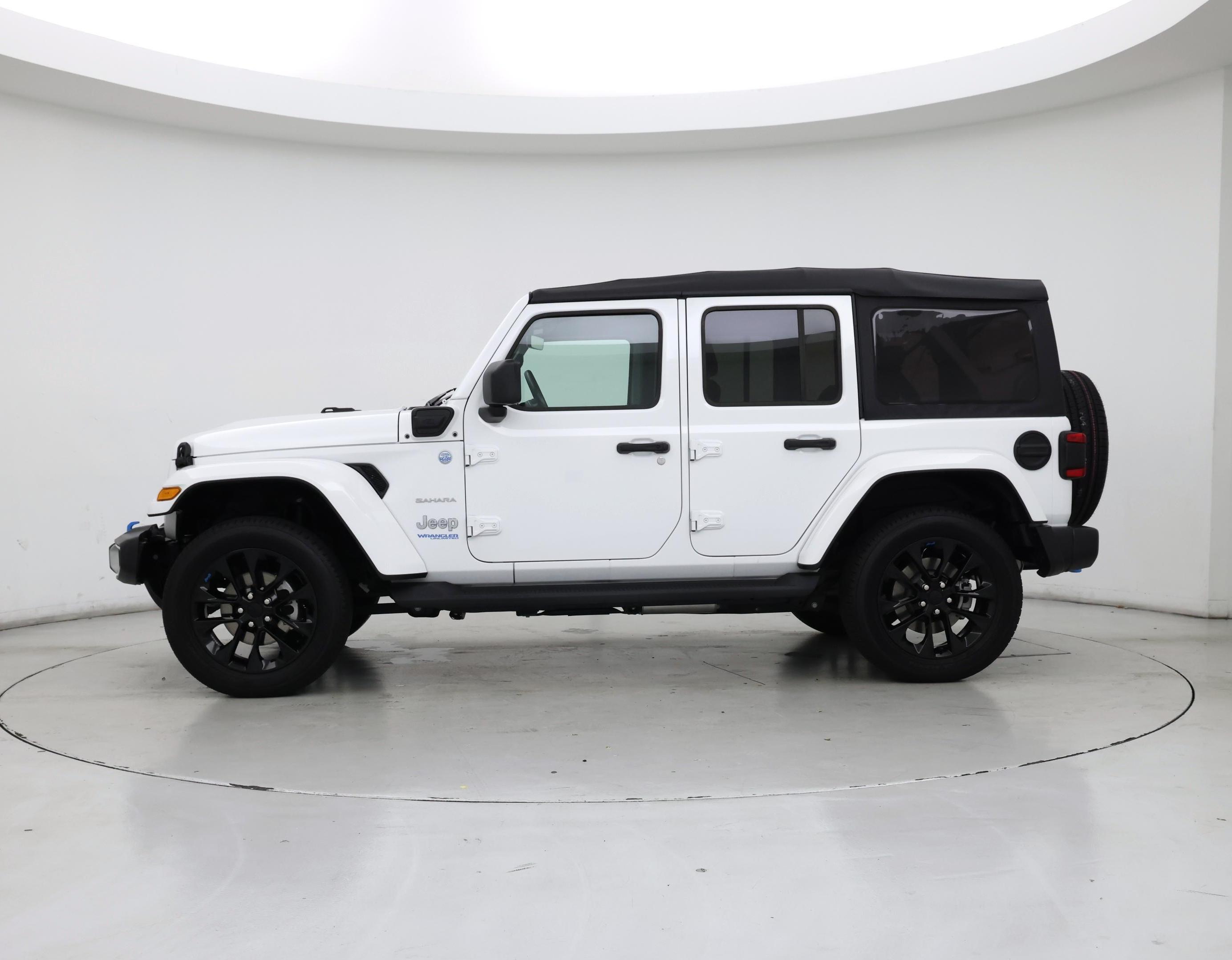 Thumbnail: 2022 Jeep Wrangler - 3