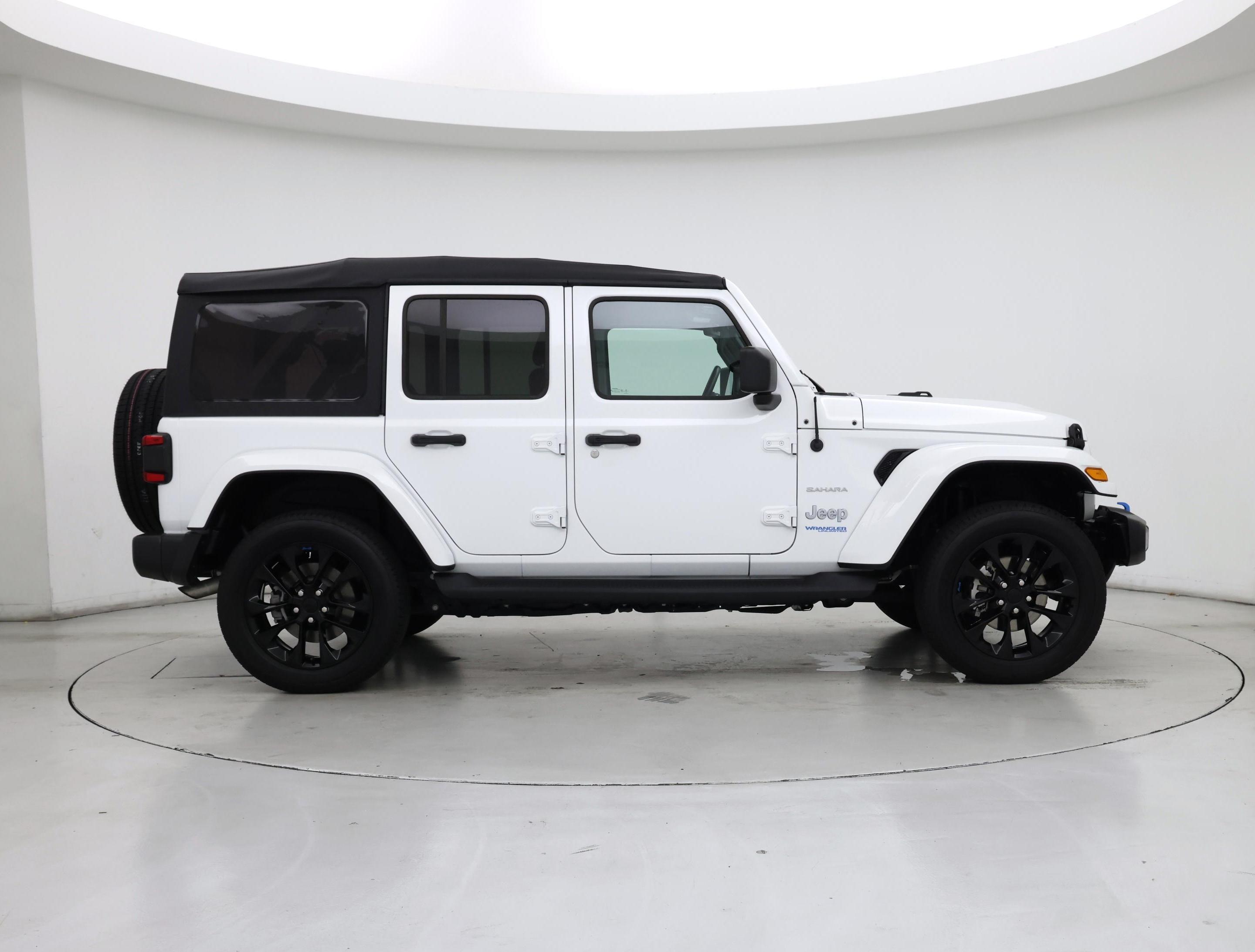 Thumbnail: 2022 Jeep Wrangler - 7