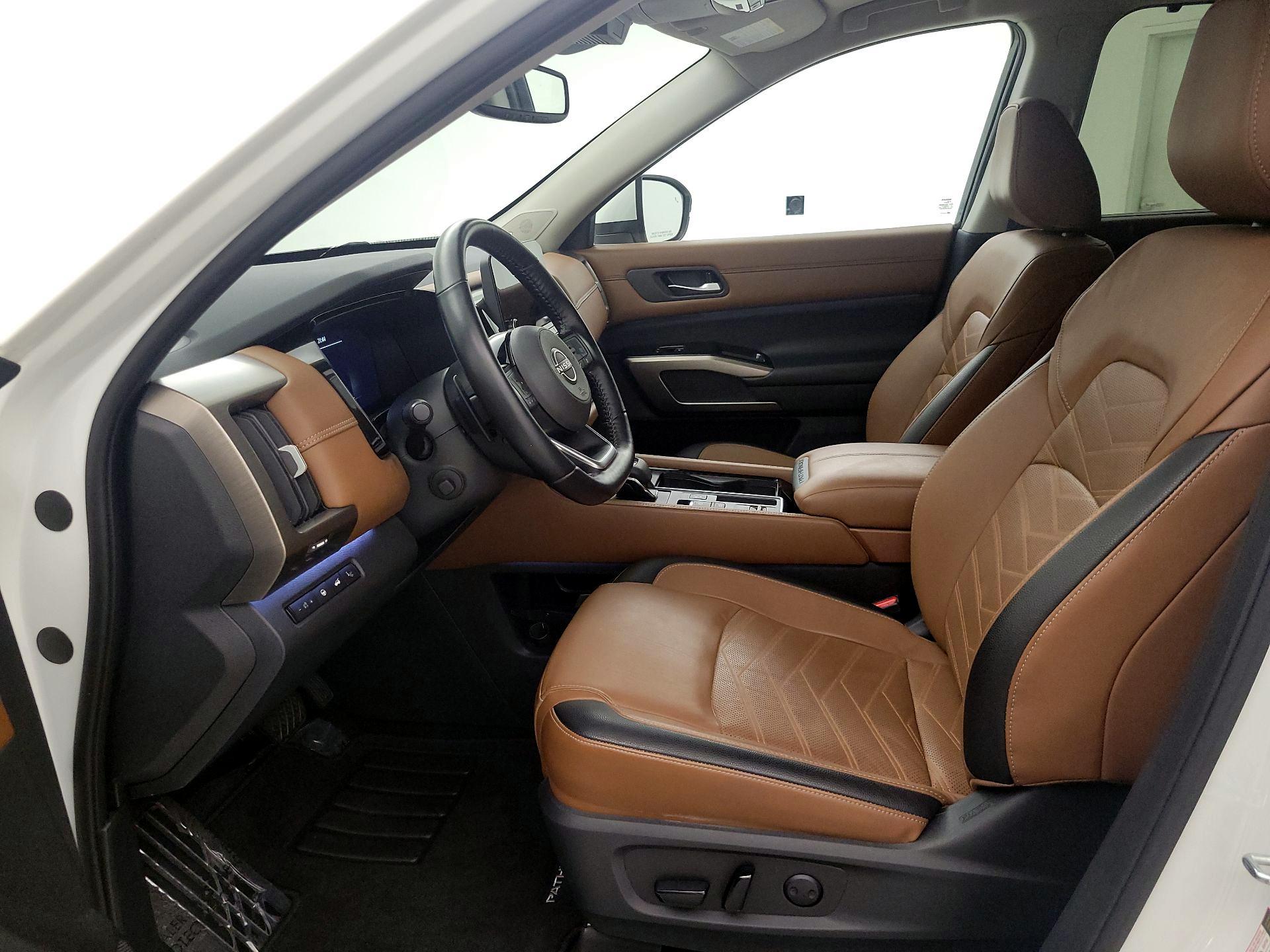 Thumbnail: 2022 Nissan Pathfinder - 11