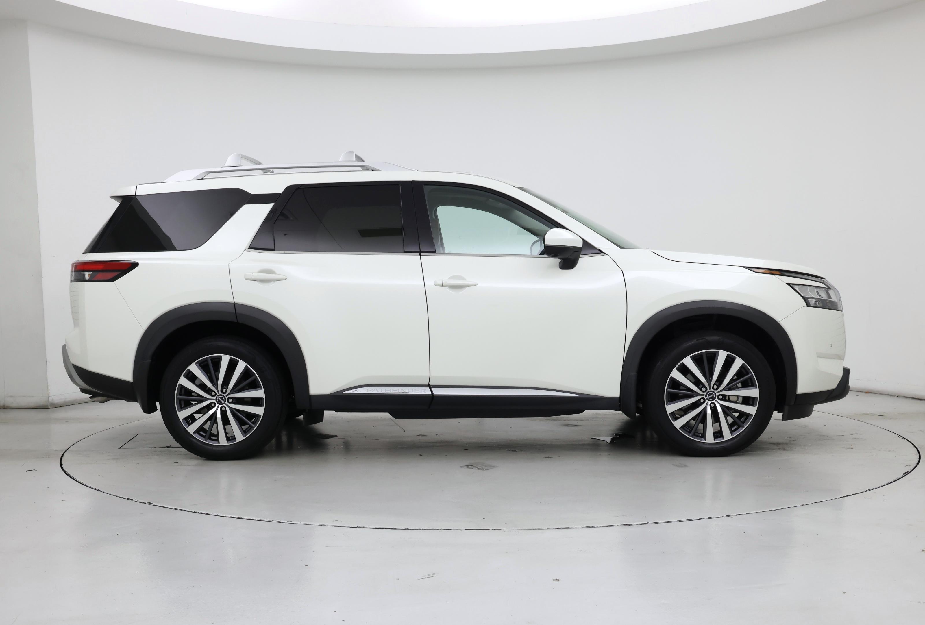 Thumbnail: 2022 Nissan Pathfinder - 7