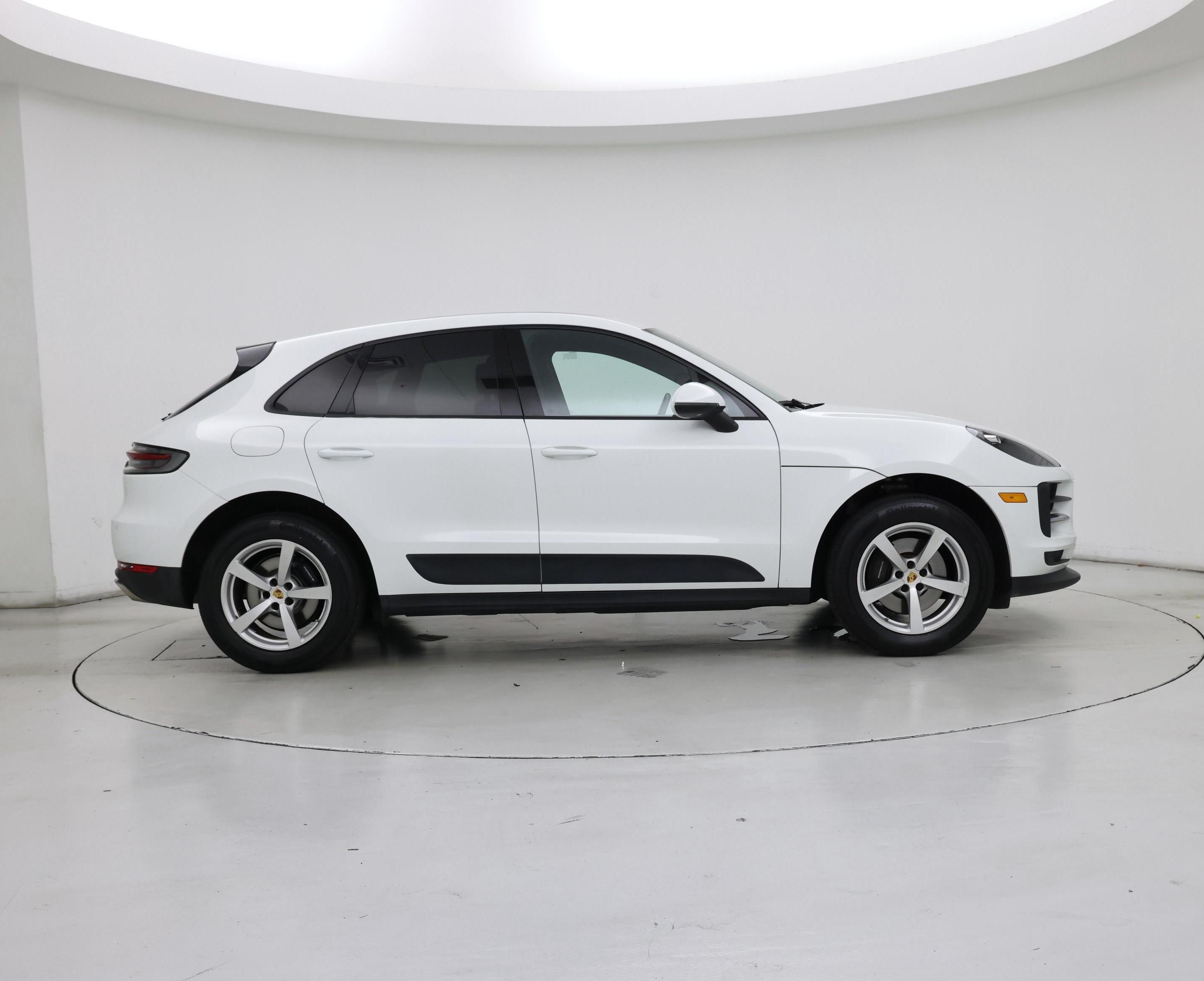 Thumbnail: 2020 Porsche Macan - 7