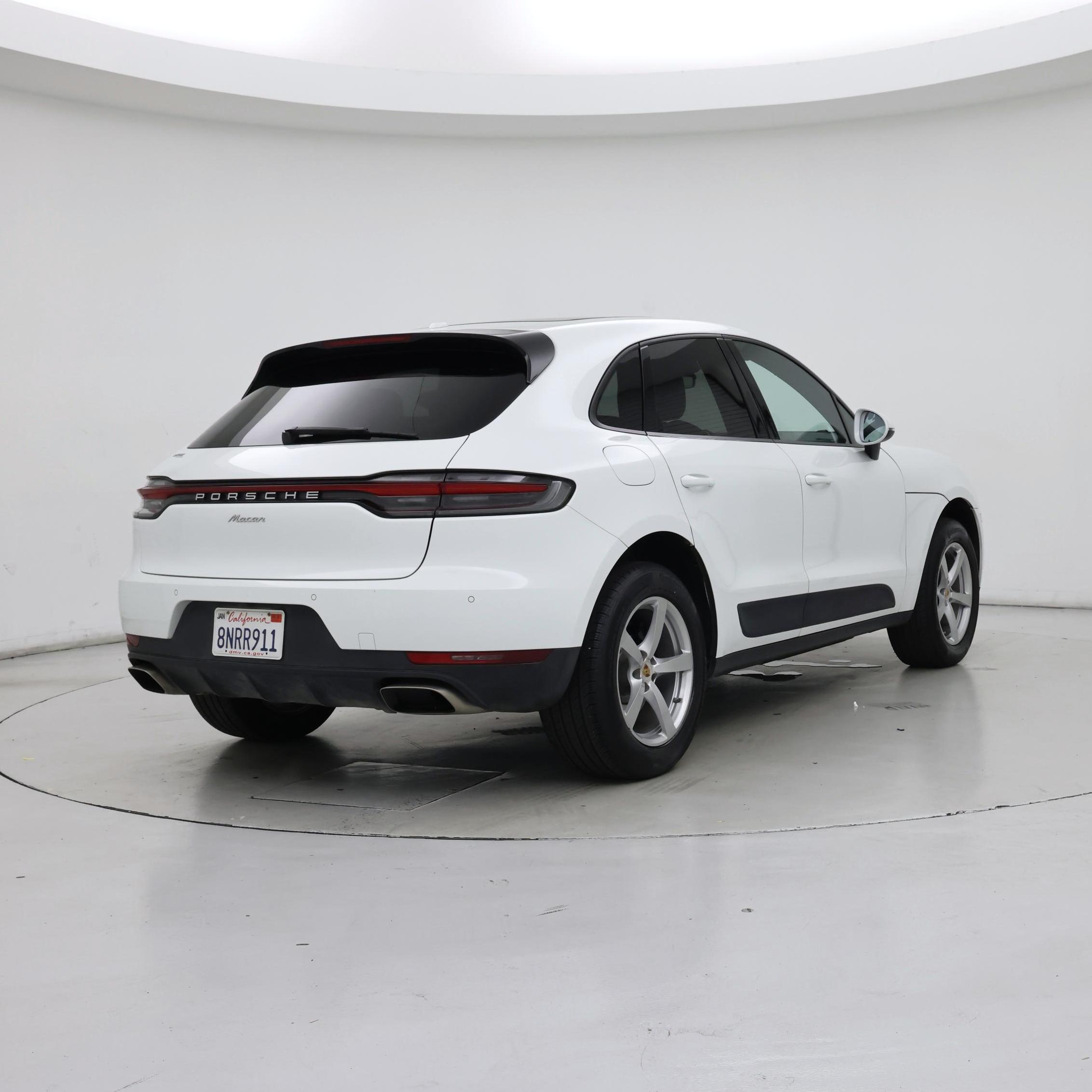 Thumbnail: 2020 Porsche Macan - 8
