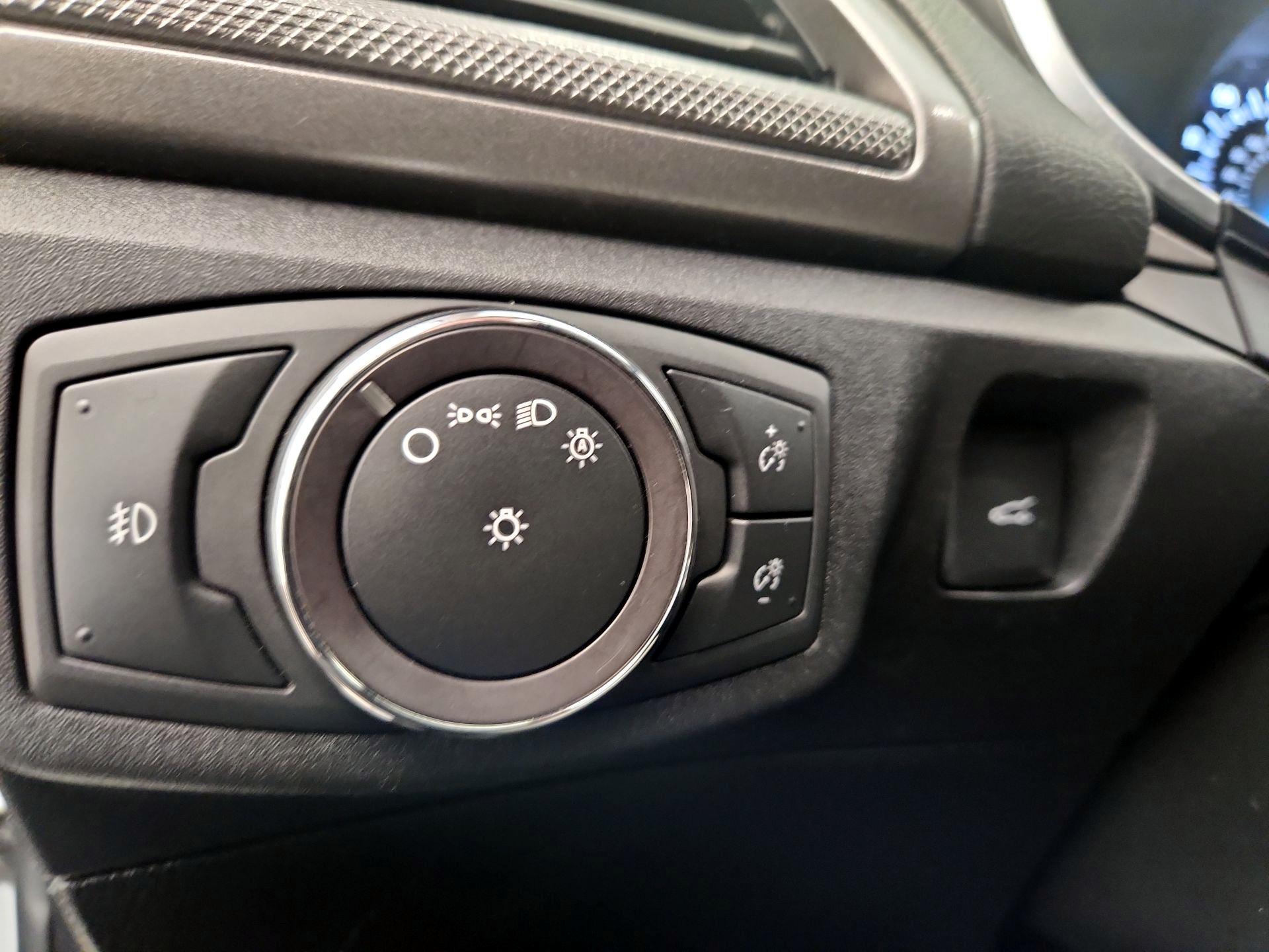 Thumbnail: 2019 Ford Fusion - 13