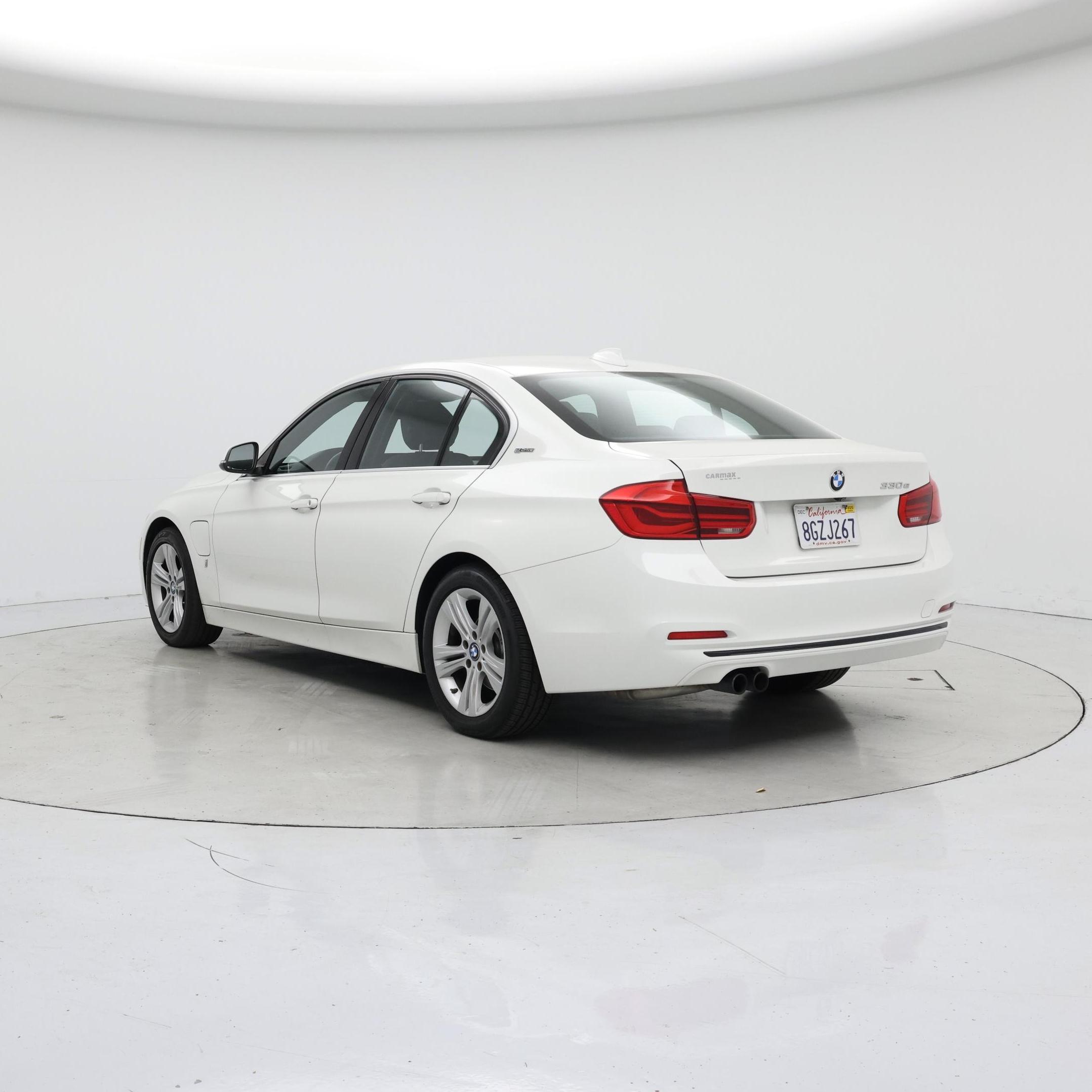 Thumbnail: 2018 BMW 3 Series - 2