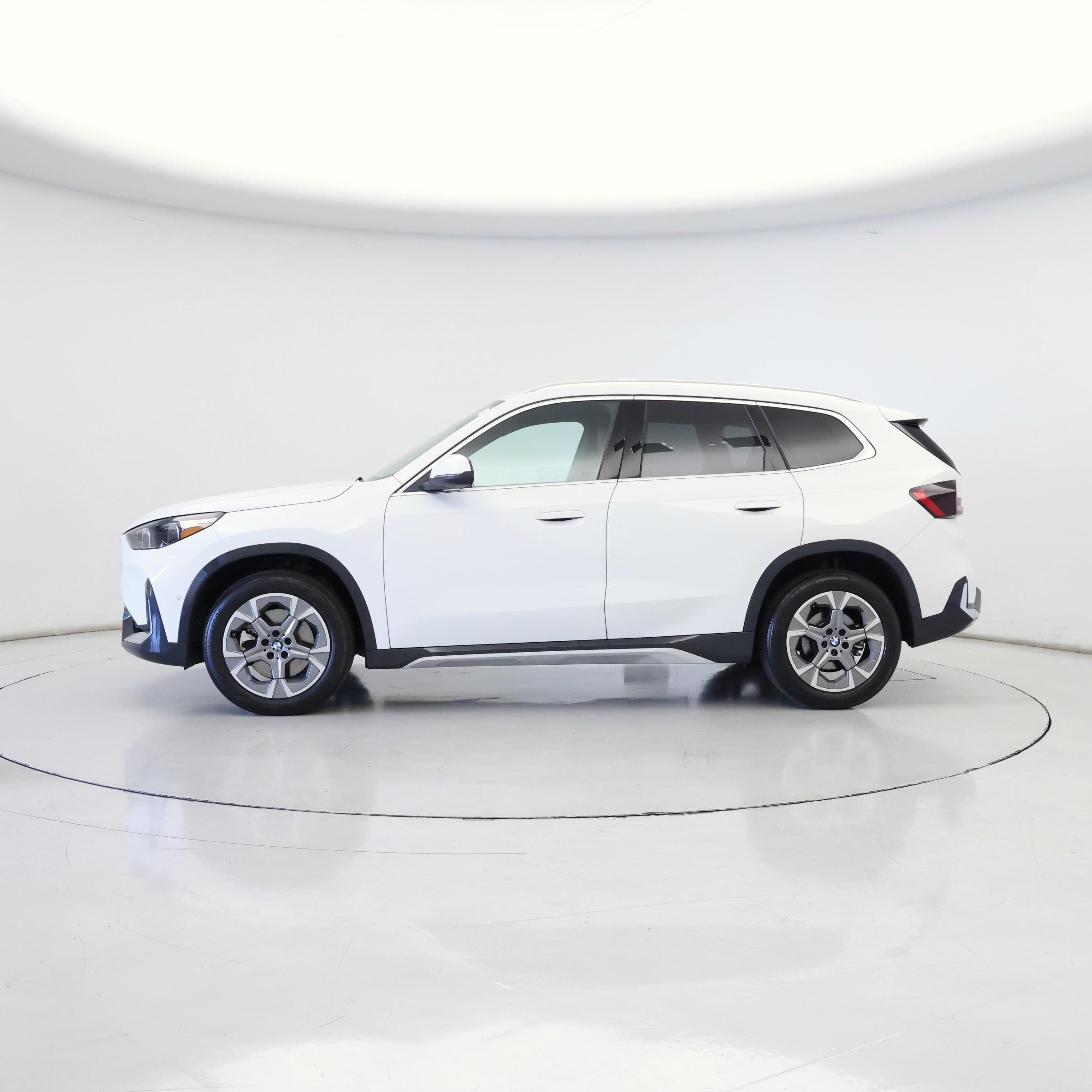 Thumbnail: 2025 BMW X1 - 3