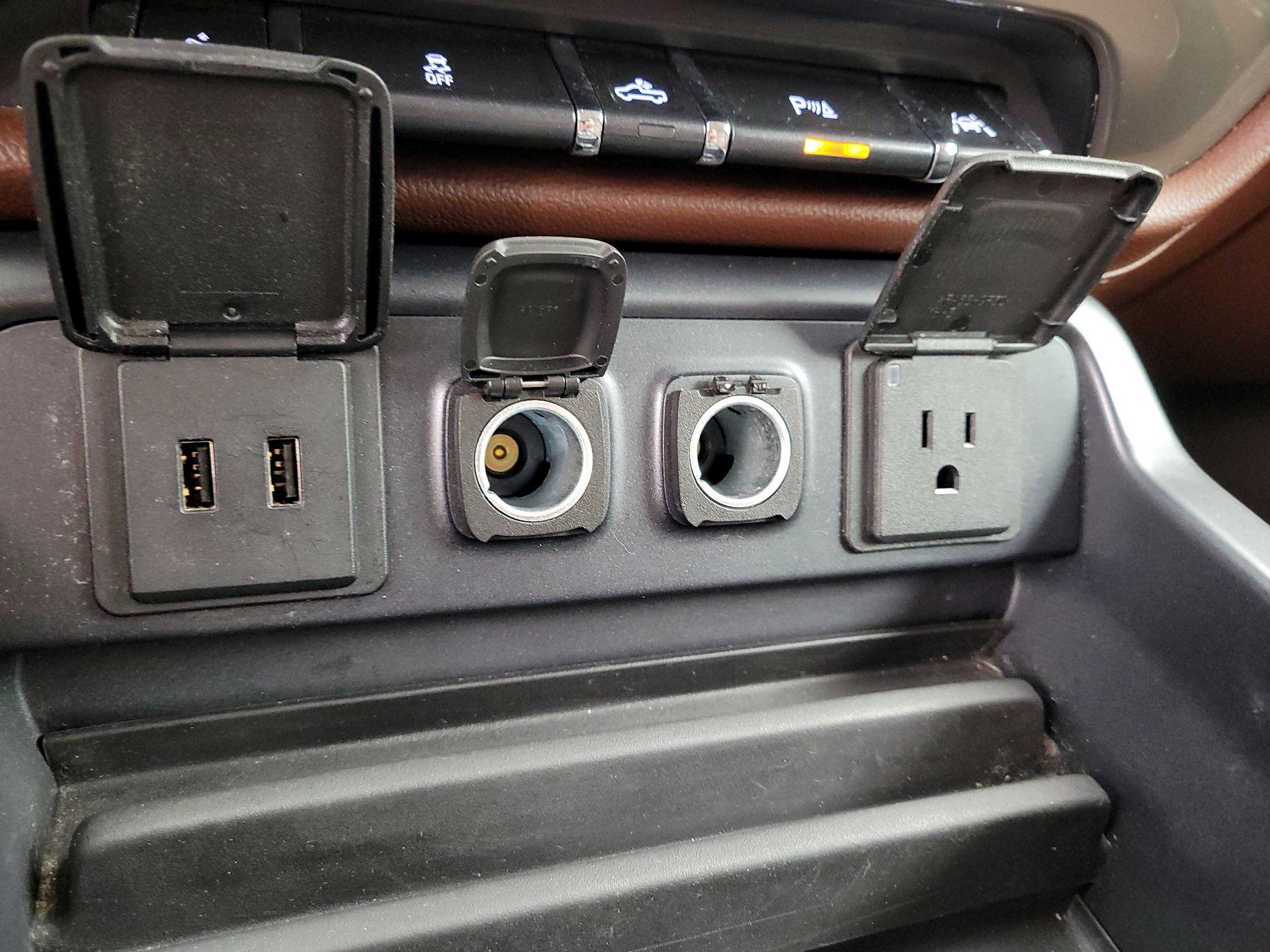 Thumbnail: 2016 Chevrolet Silverado 1500 - 19