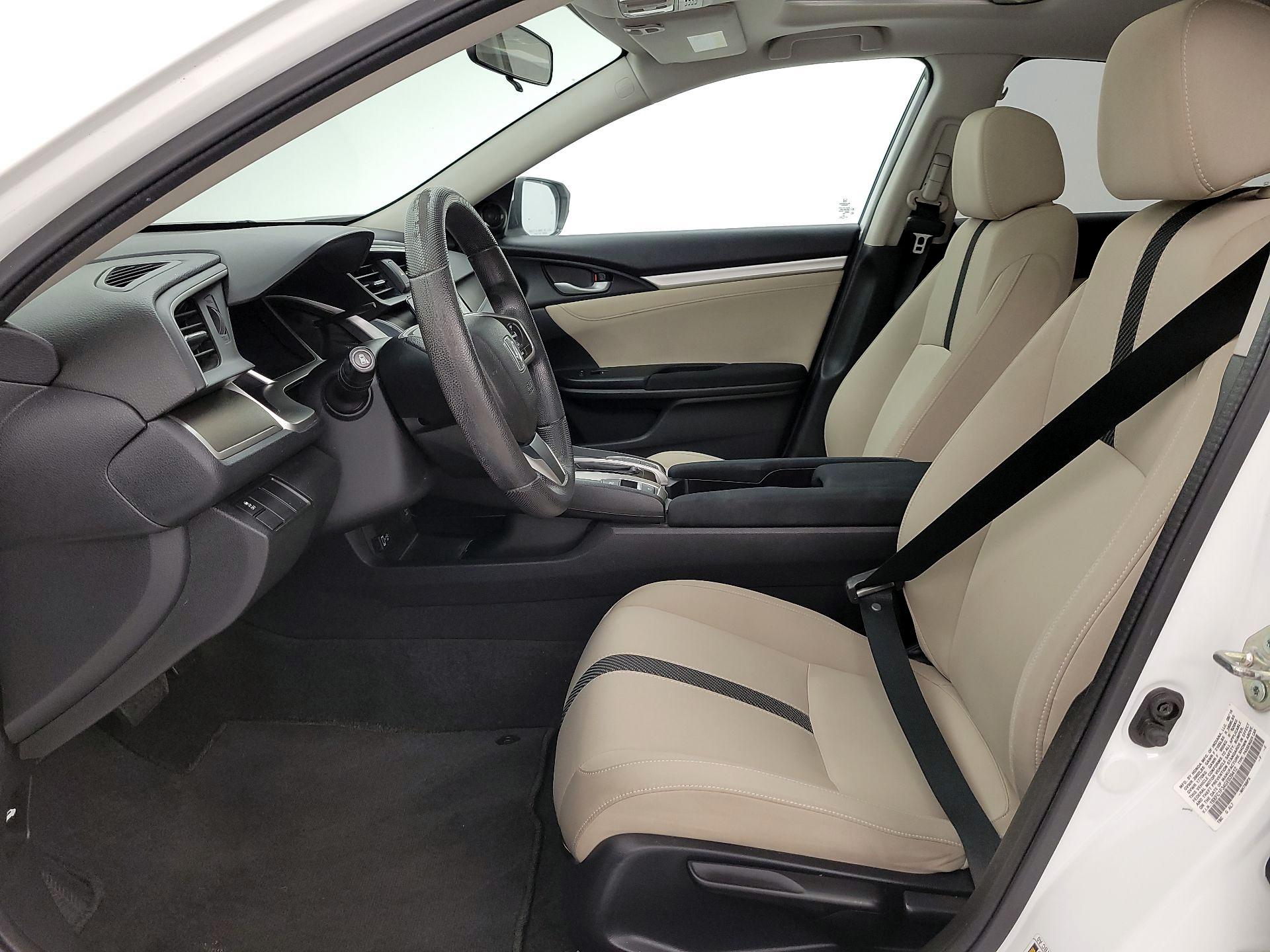Thumbnail: 2016 Honda Civic - 11