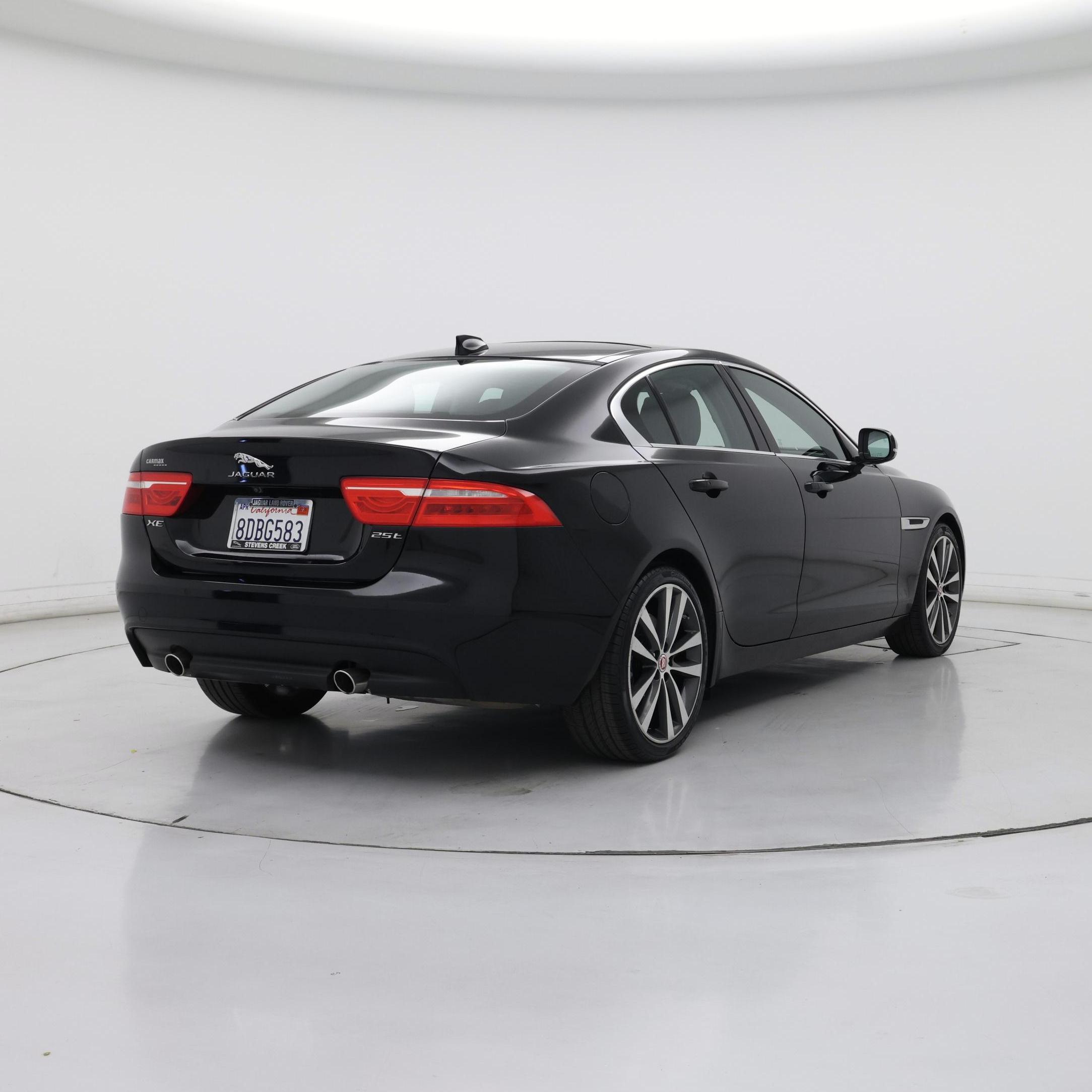 Thumbnail: 2018 Jaguar XE - 8