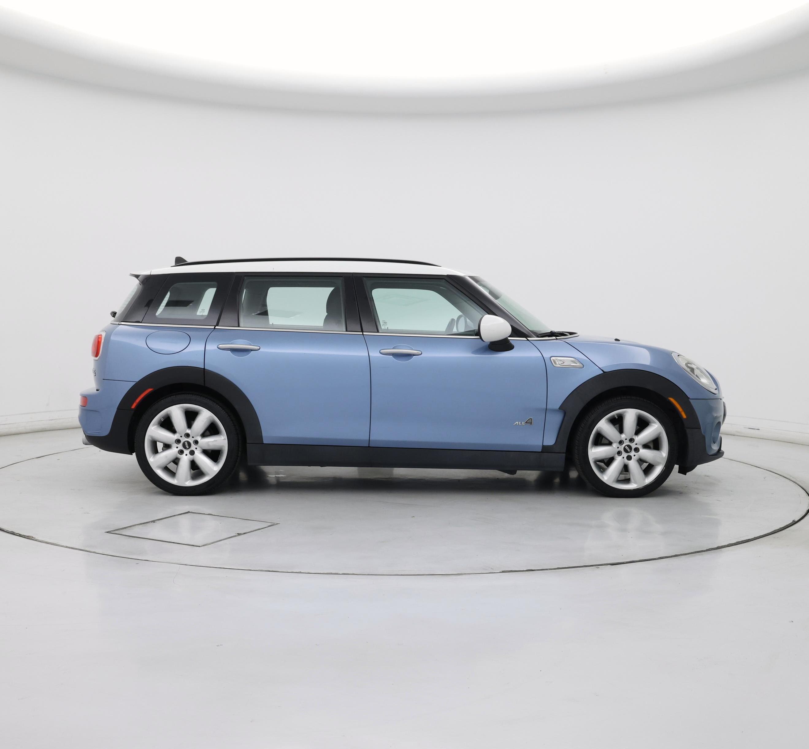 Thumbnail: 2017 MINI Cooper Clubman - 7