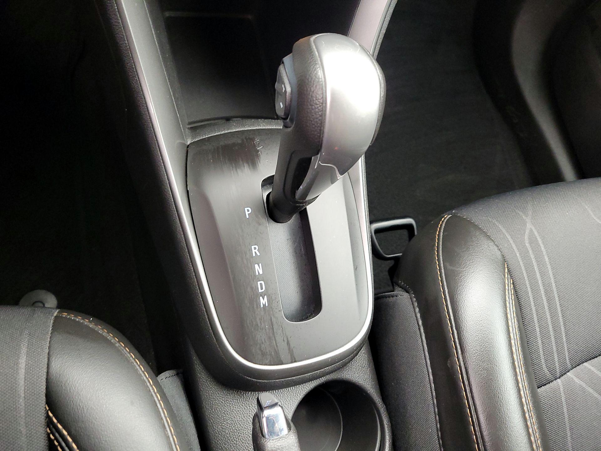 Thumbnail: 2019 Chevrolet Trax - 17