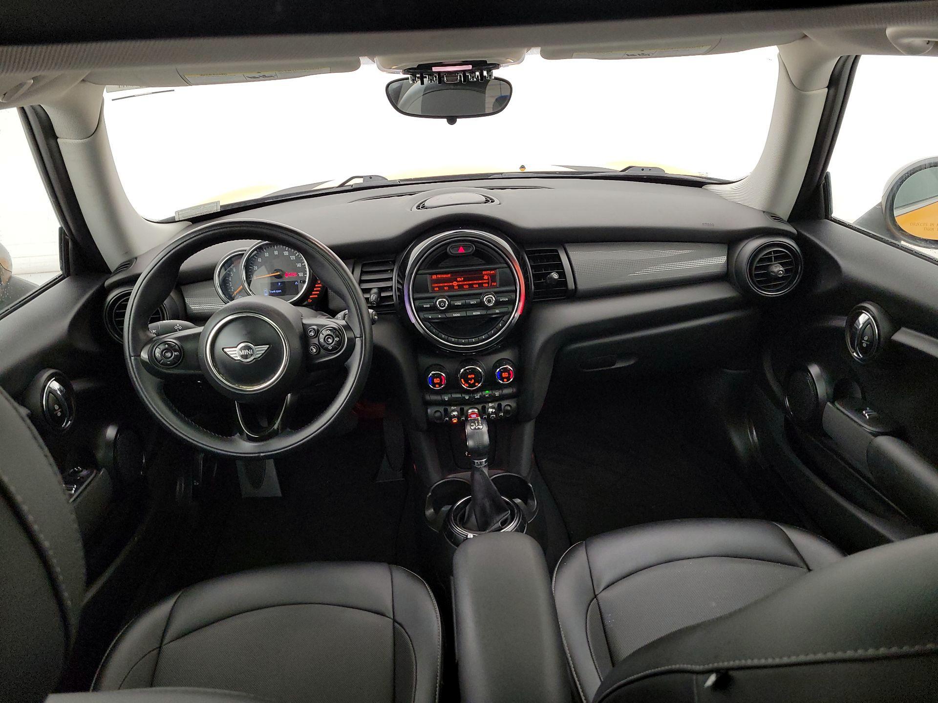 Thumbnail: 2015 MINI Cooper Hardtop - 9