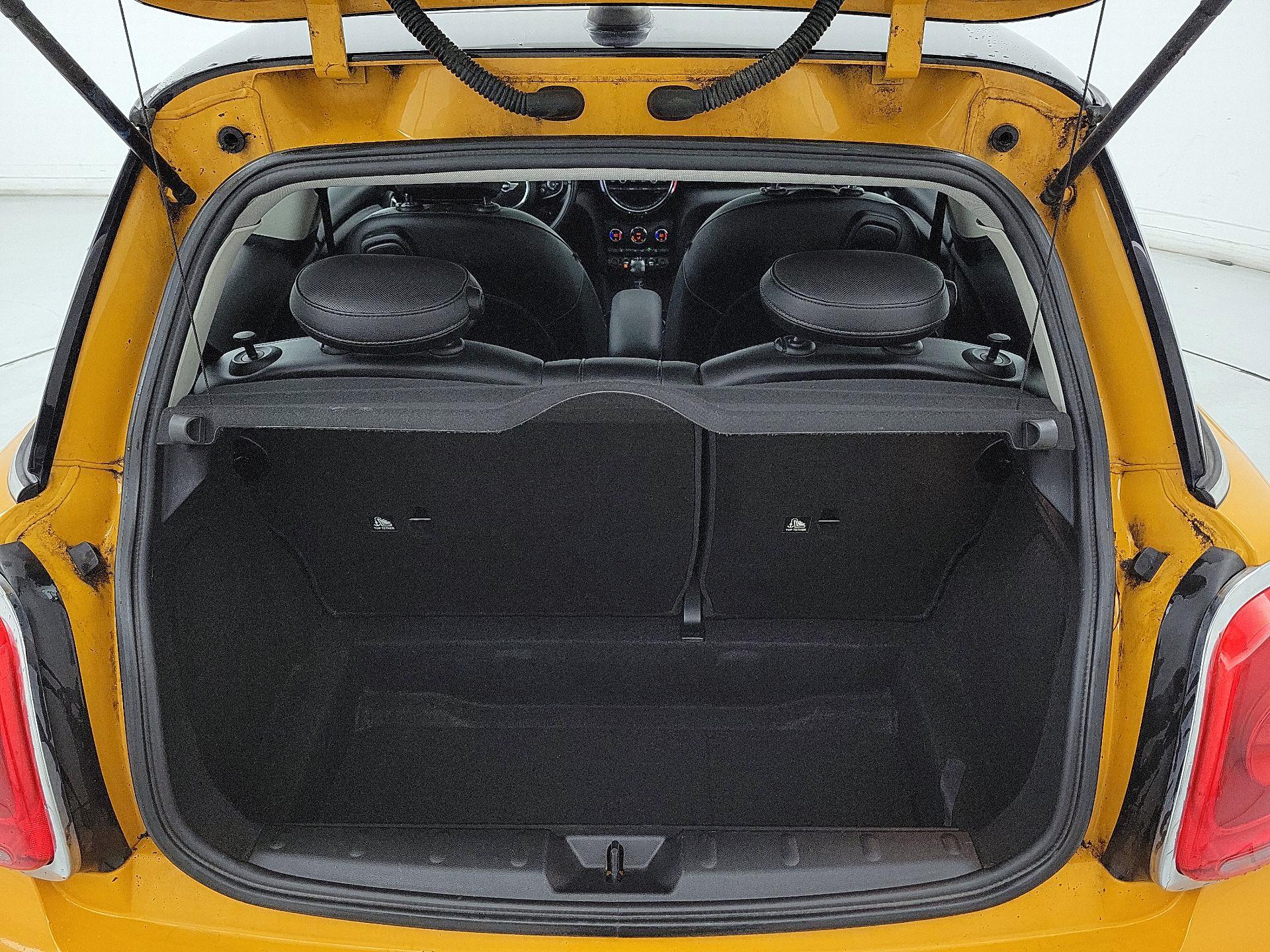 Thumbnail: 2015 MINI Cooper Hardtop - 20