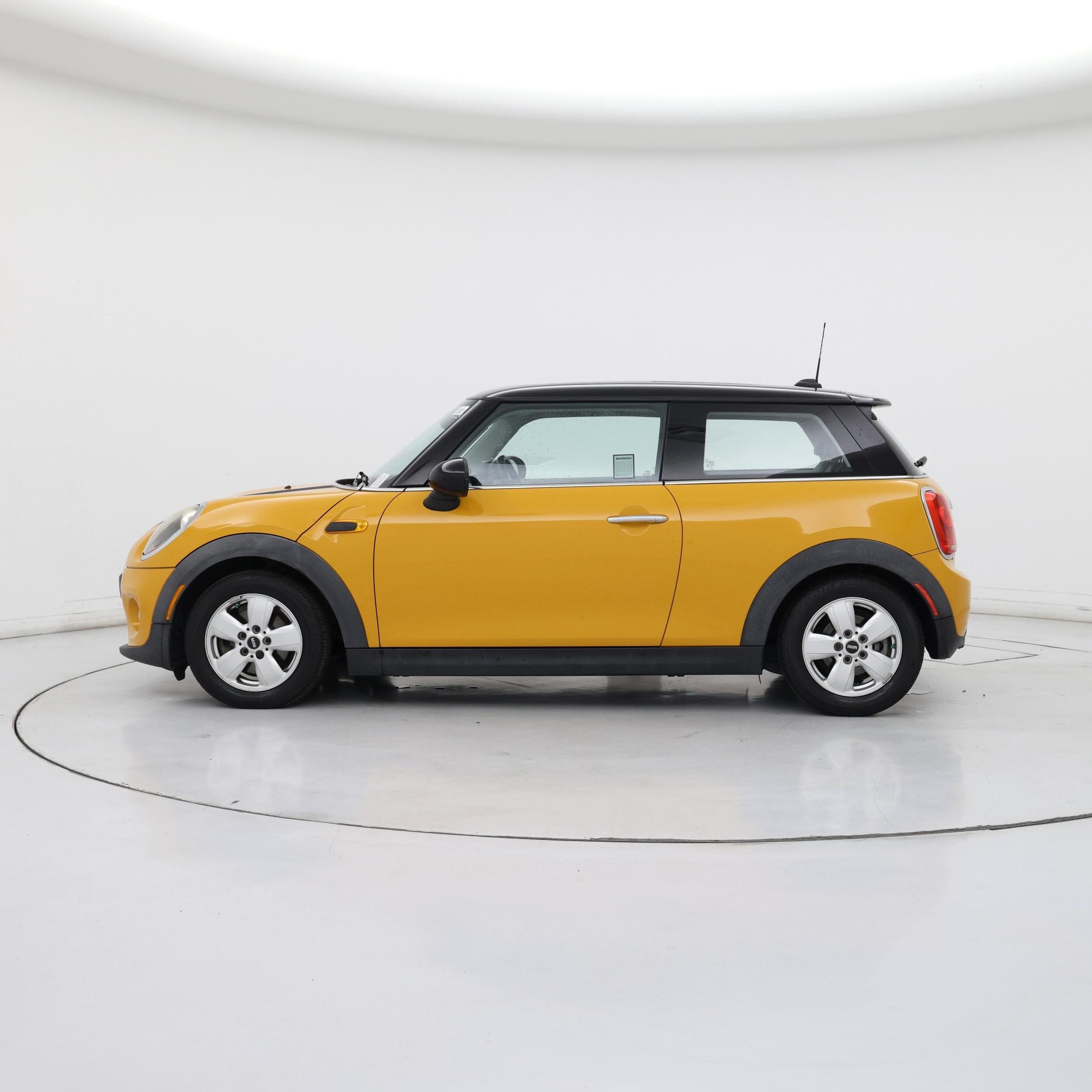 Thumbnail: 2015 MINI Cooper Hardtop - 3