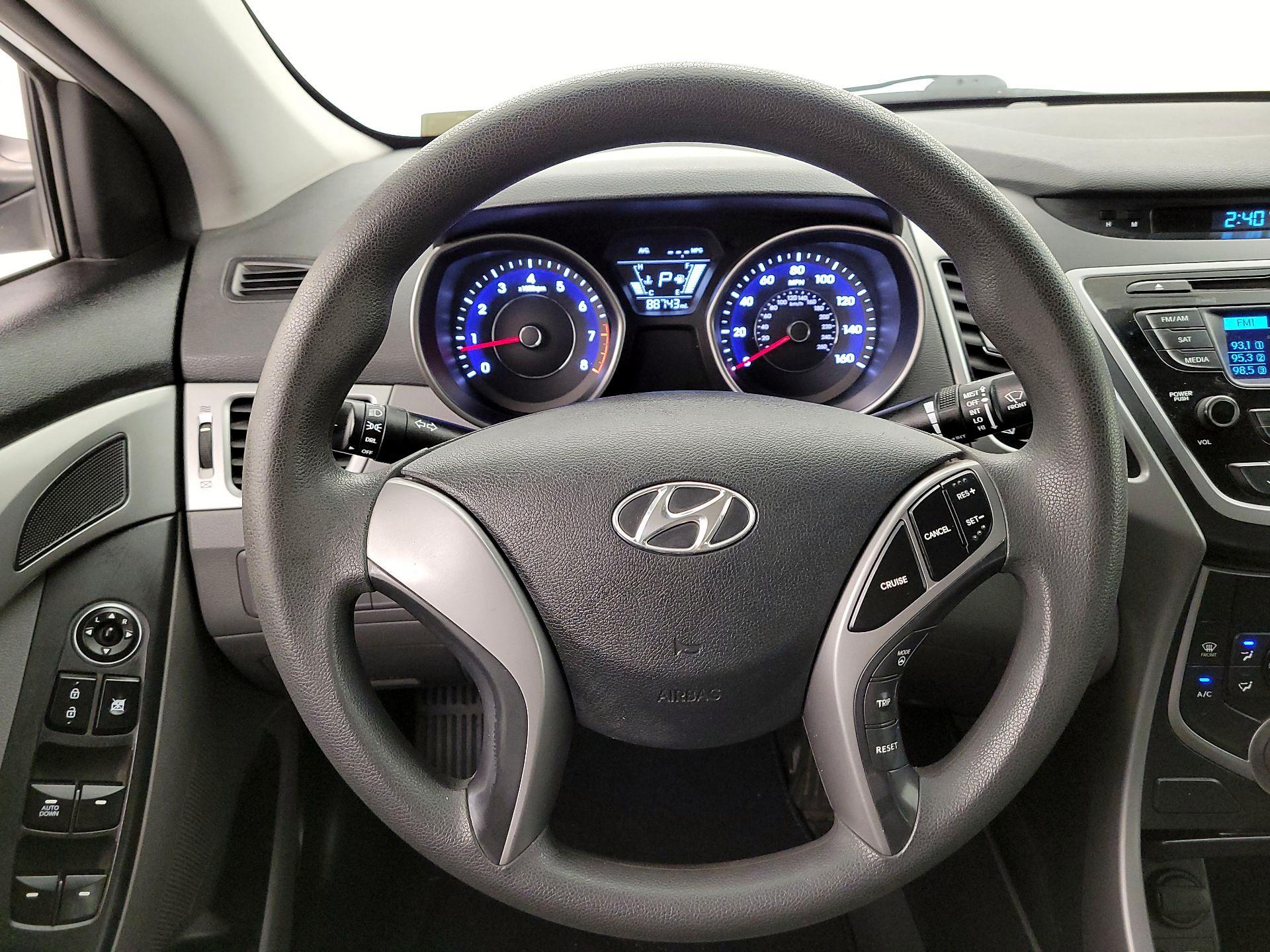 Thumbnail: 2015 Hyundai Elantra - 10