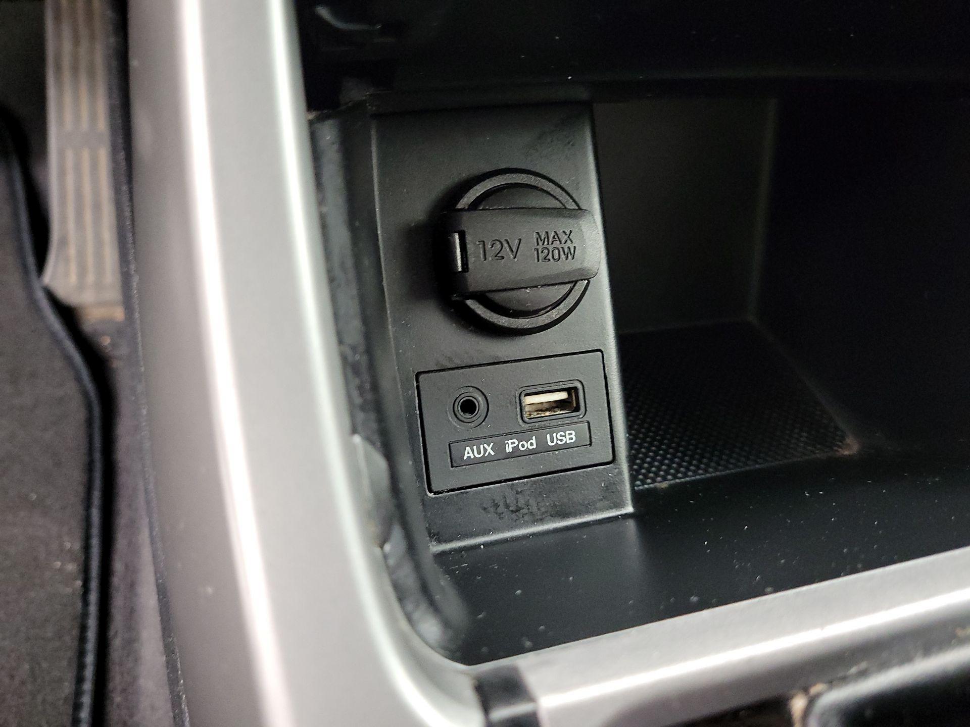 Thumbnail: 2015 Hyundai Elantra - 17