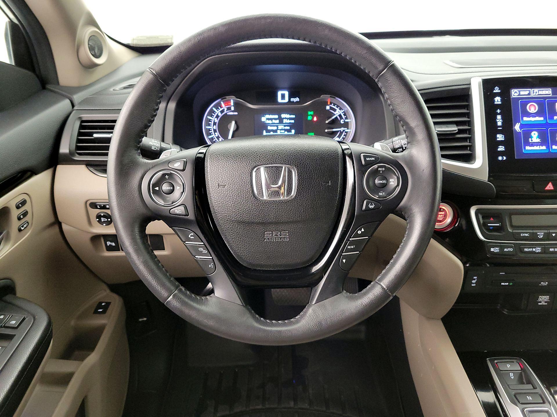 Thumbnail: 2018 Honda Pilot - 10