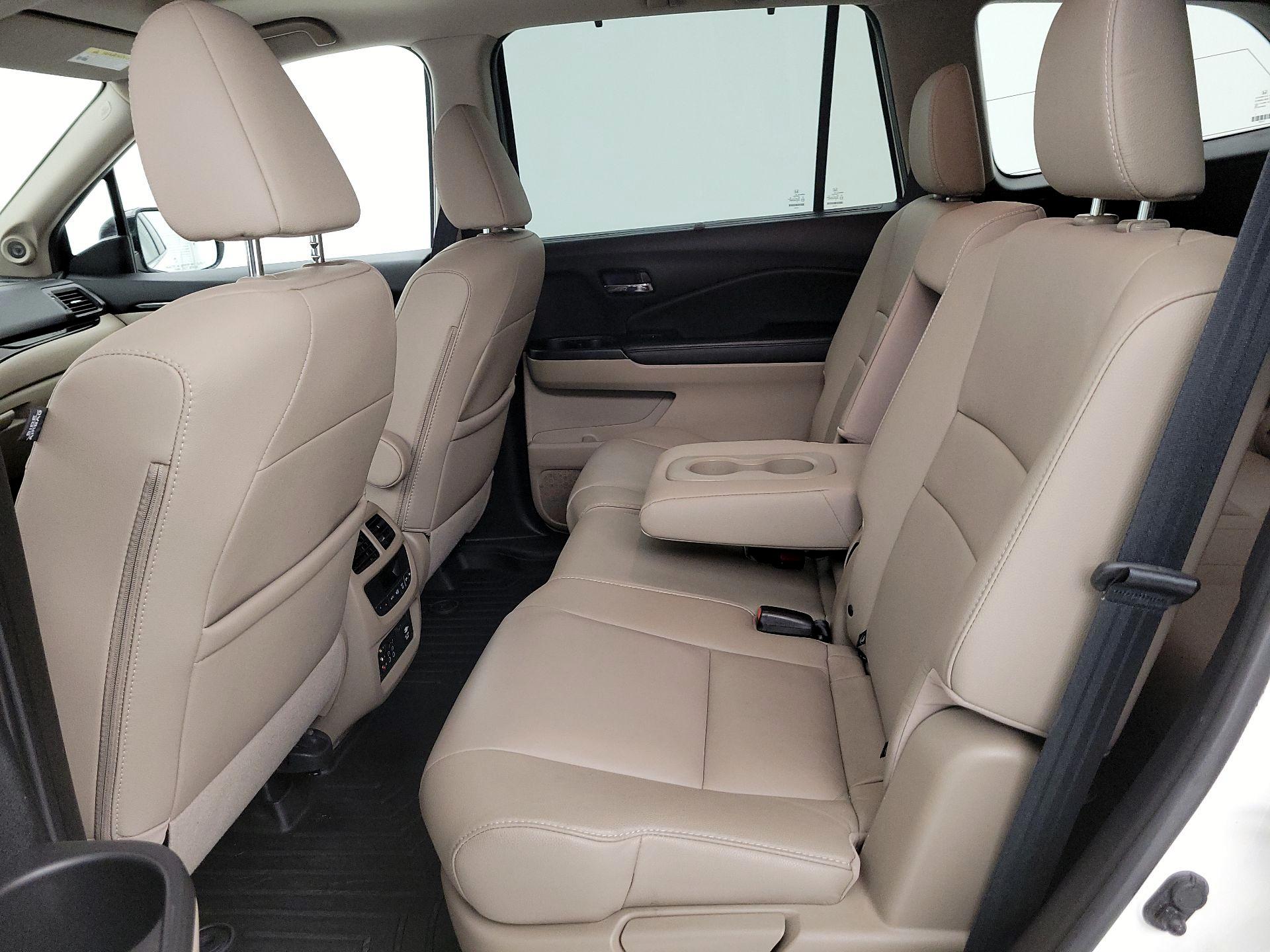 Thumbnail: 2018 Honda Pilot - 20