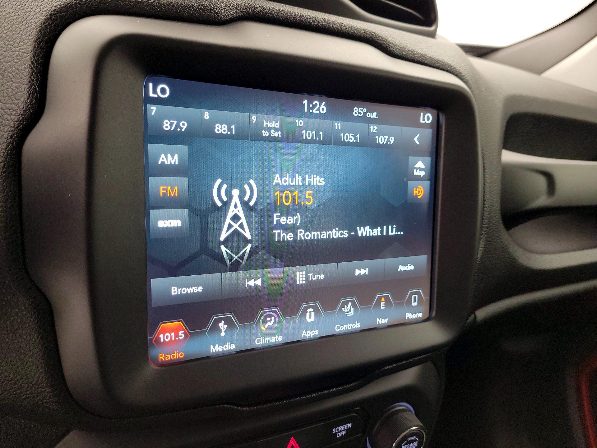 Thumbnail: 2019 Jeep Renegade - 16