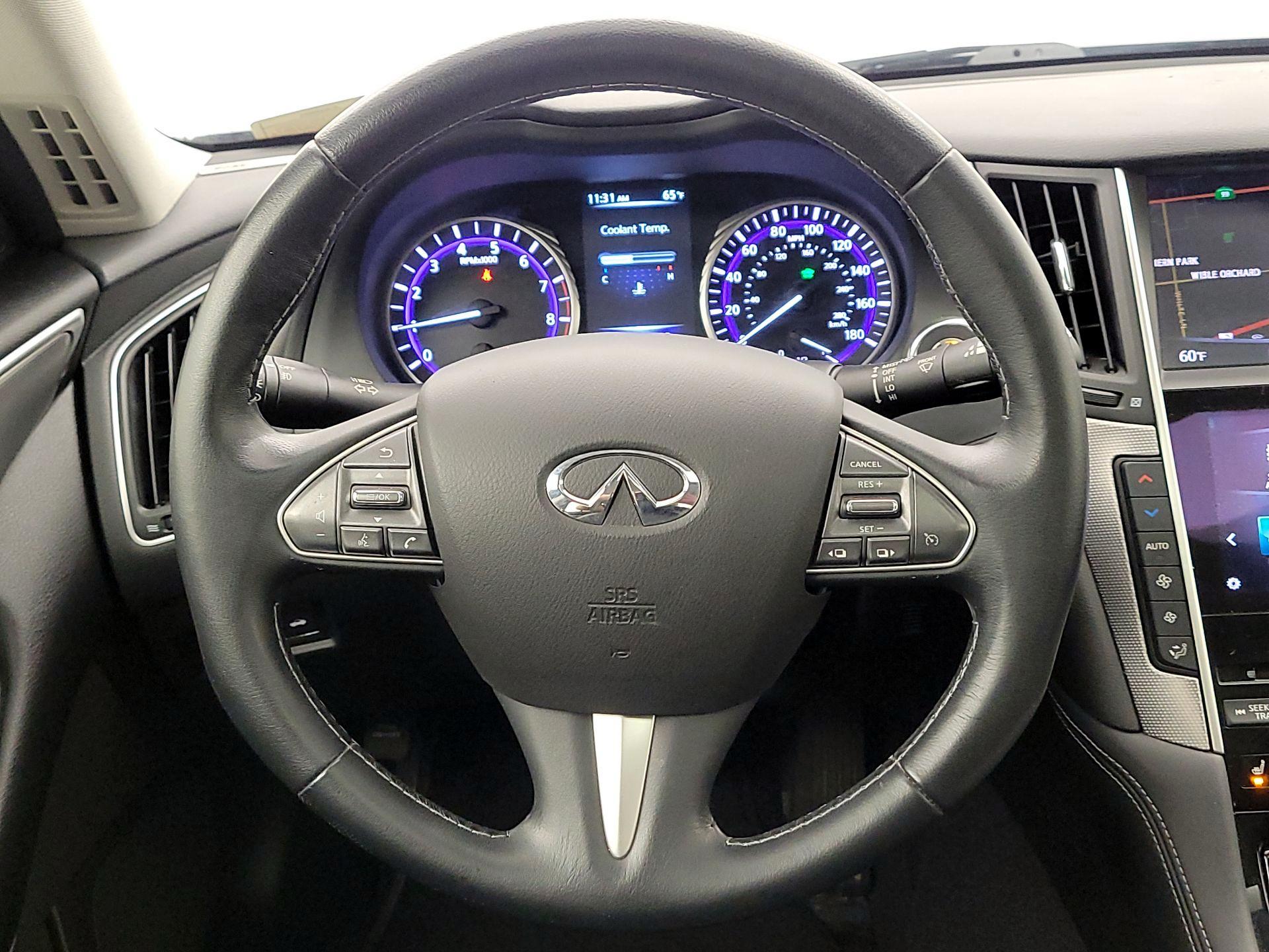 Thumbnail: 2015 INFINITI Q50 - 10
