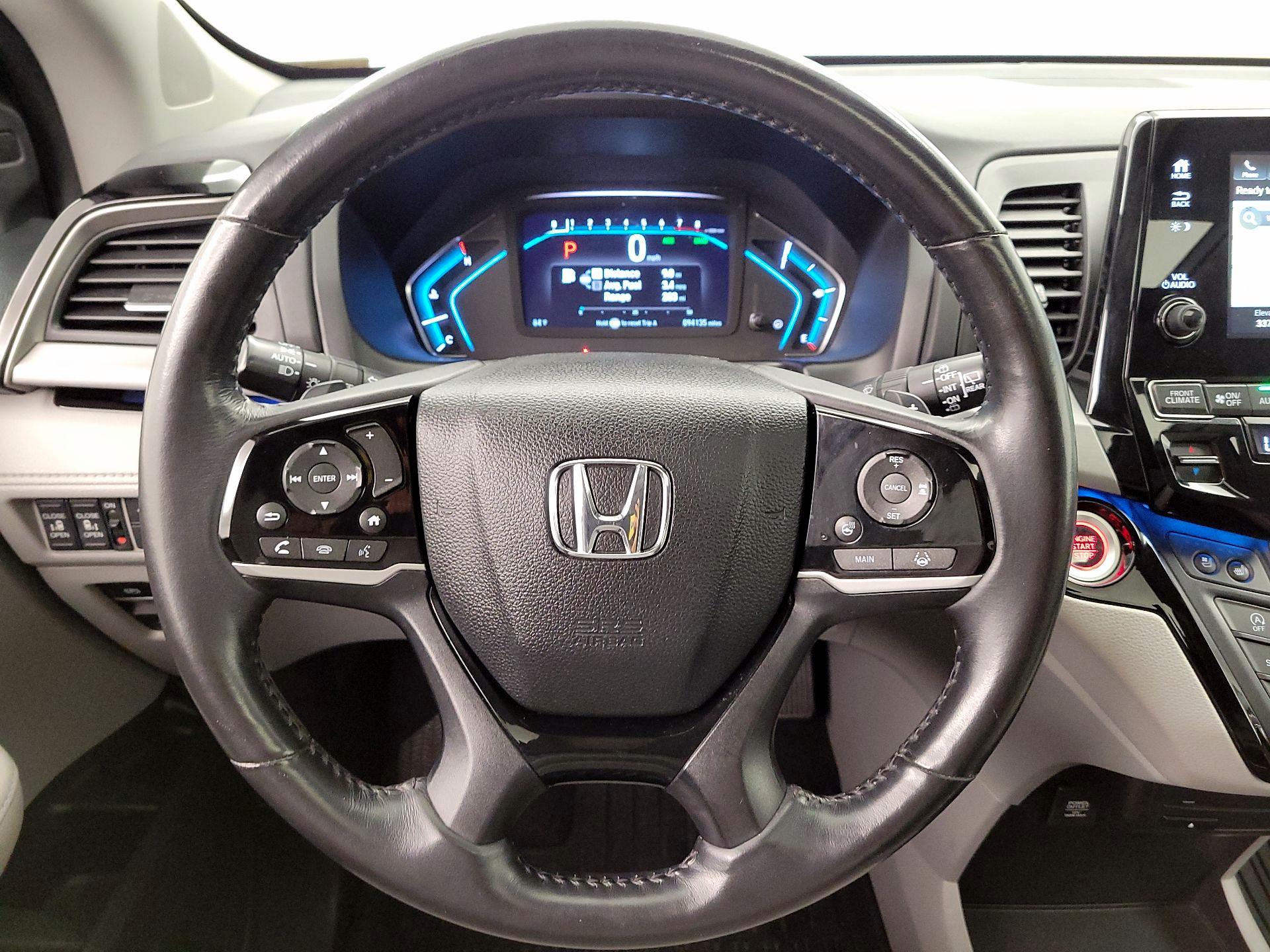 Thumbnail: 2018 Honda Odyssey - 10
