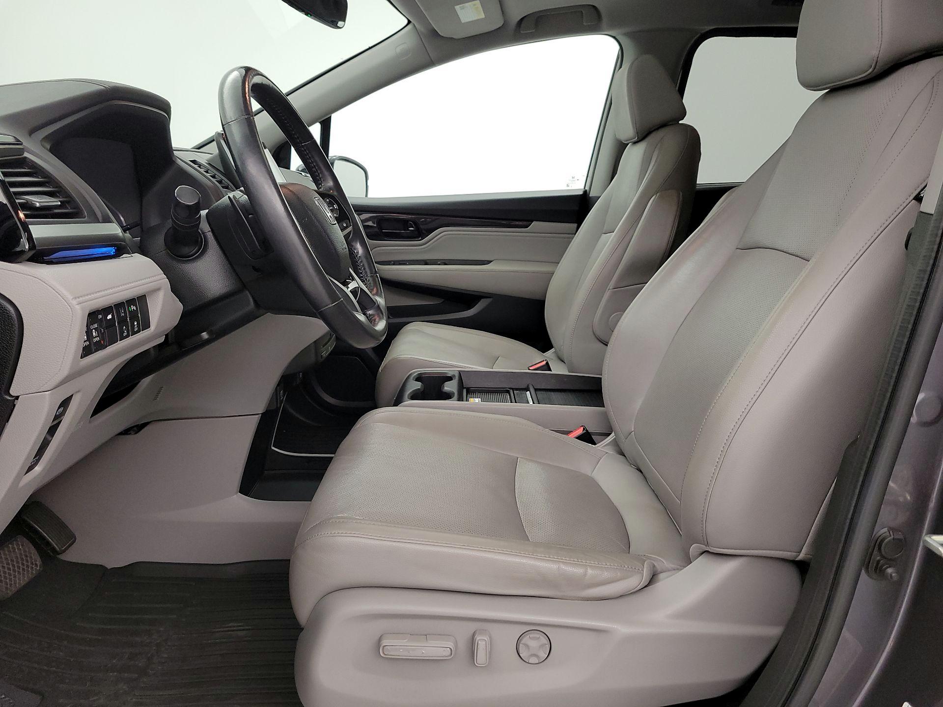 Thumbnail: 2018 Honda Odyssey - 11