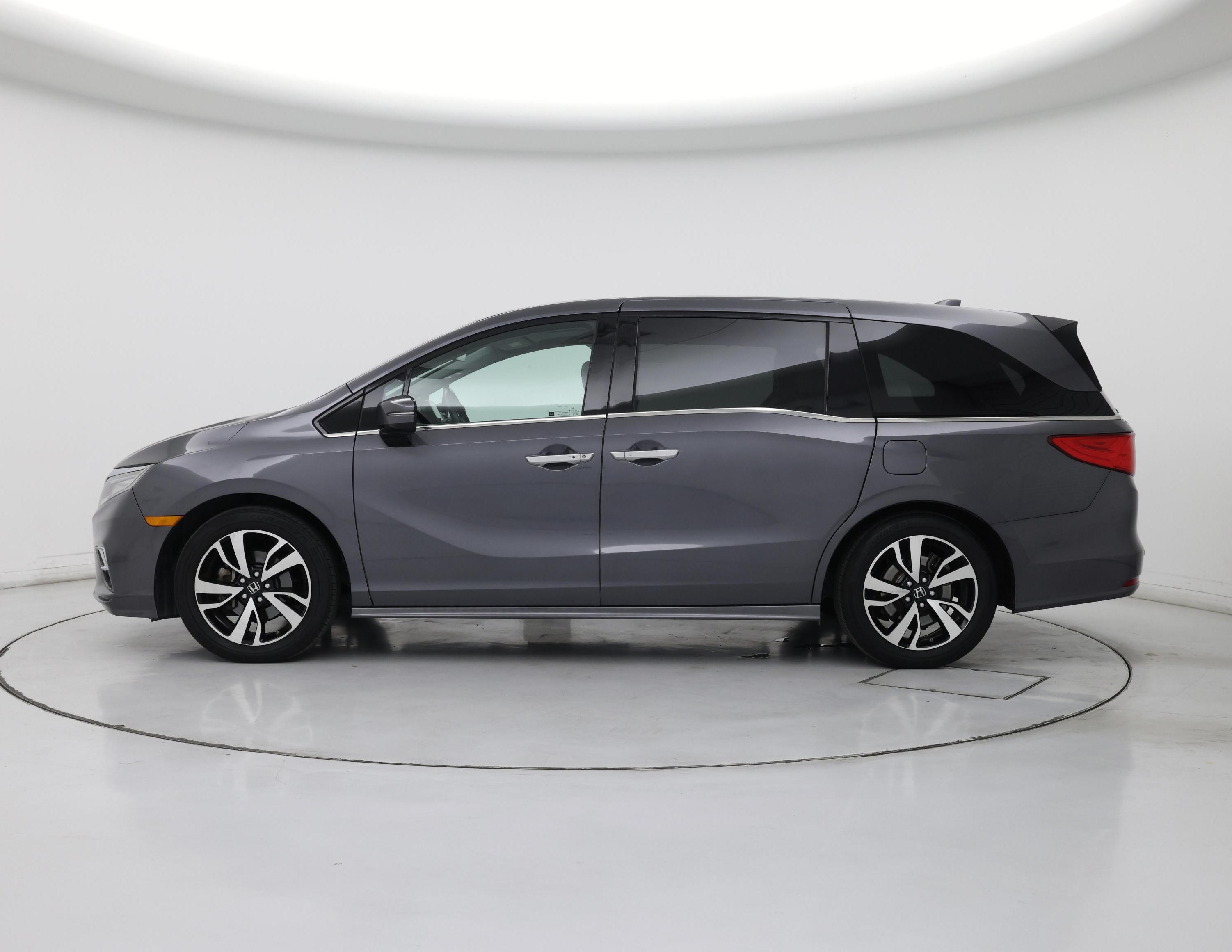Thumbnail: 2018 Honda Odyssey - 3