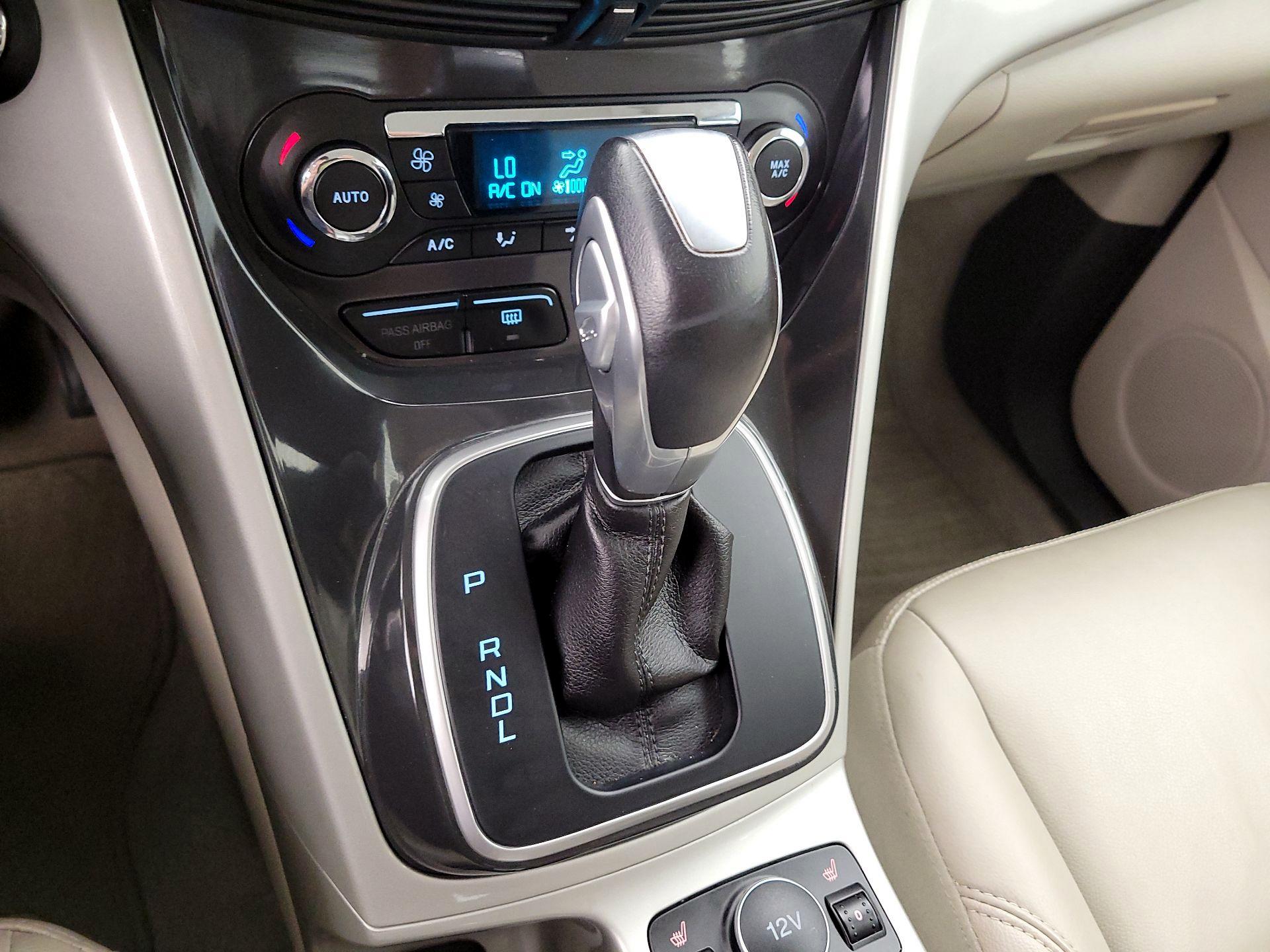 Thumbnail: 2015 Ford C-Max - 17