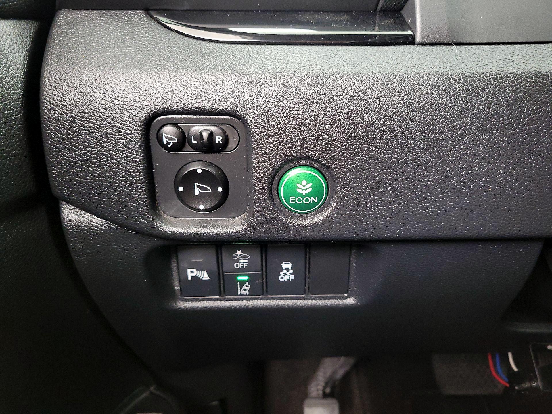 Thumbnail: 2019 Honda Passport - 13