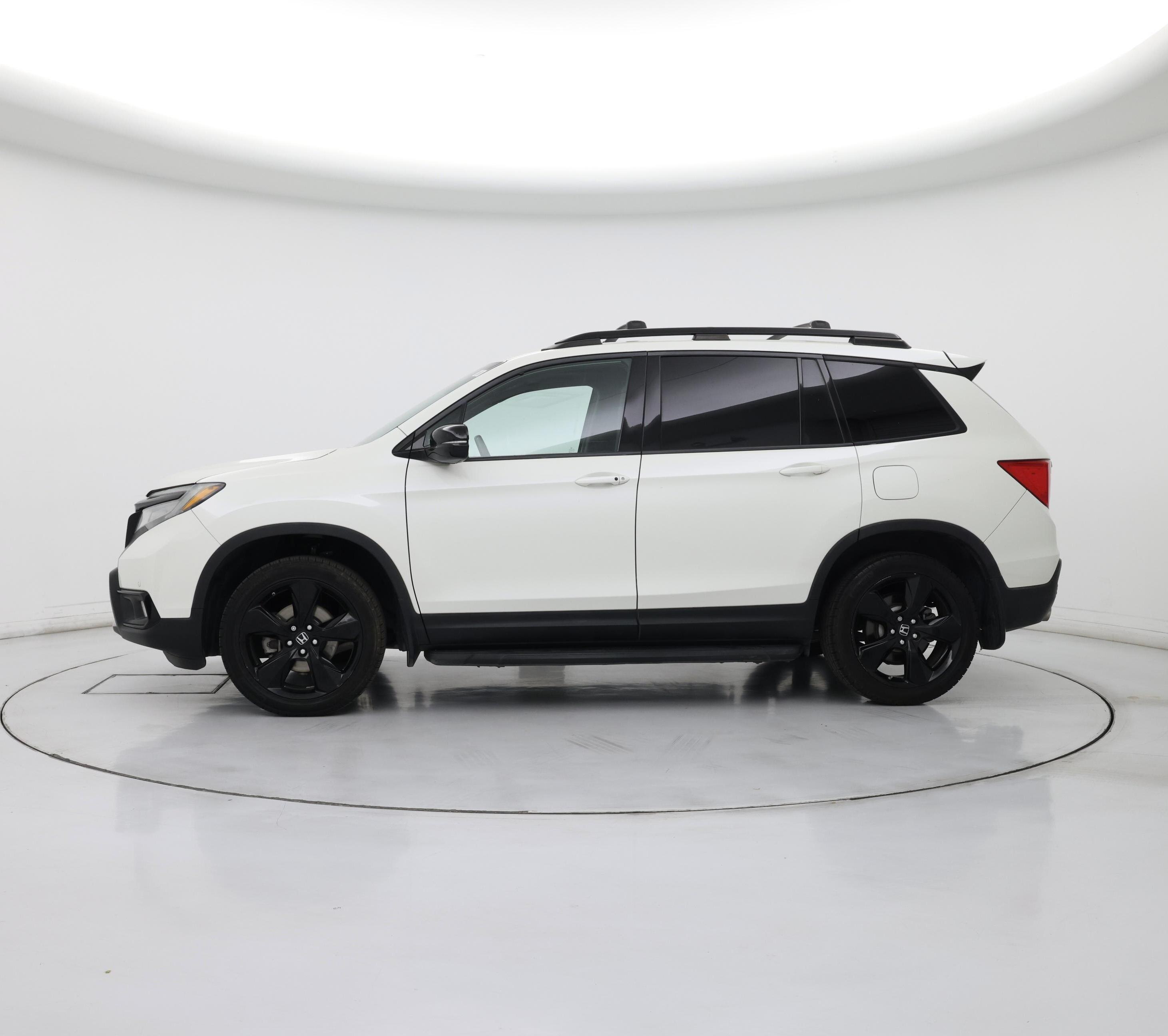 Thumbnail: 2019 Honda Passport - 3