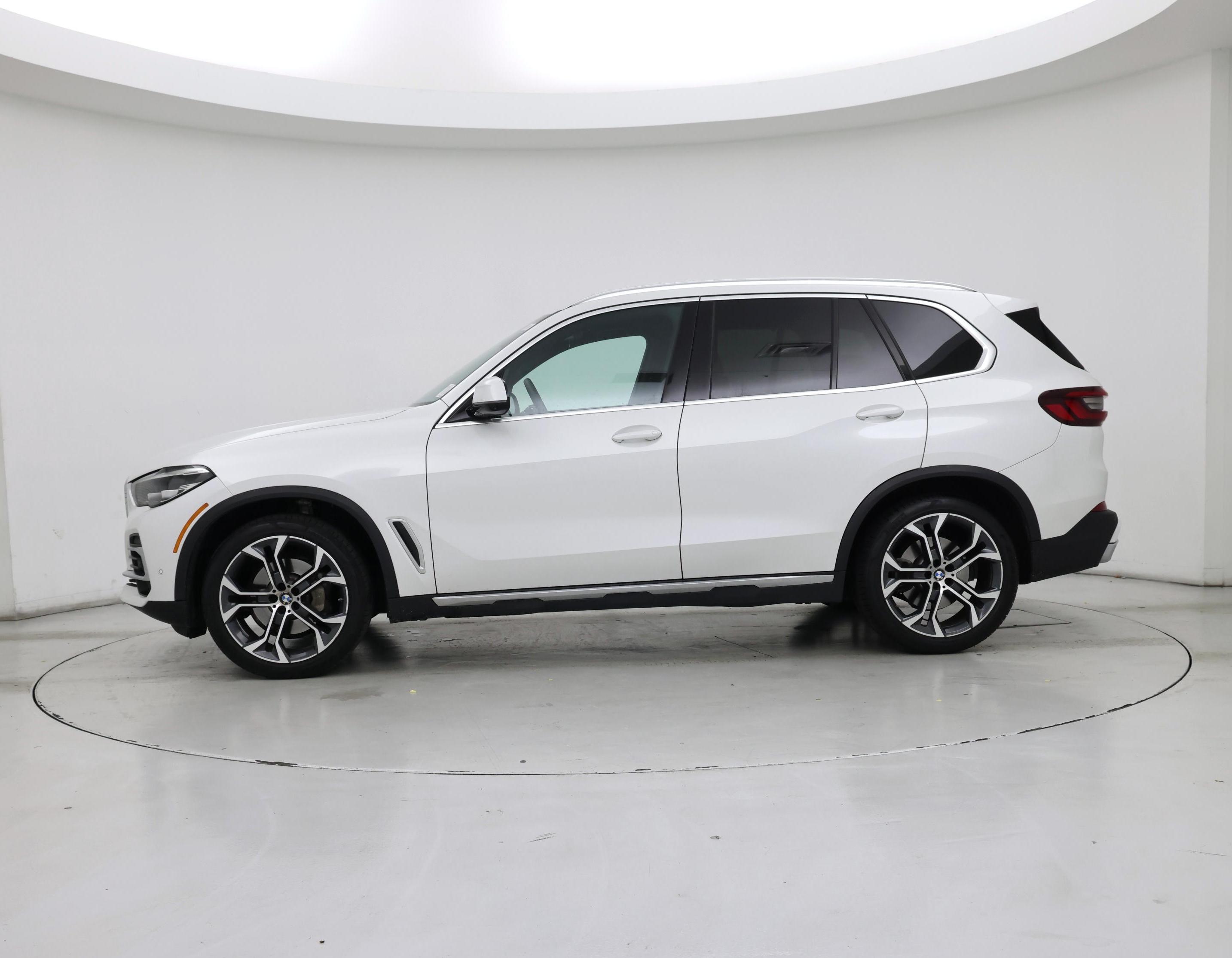 Thumbnail: 2023 BMW X5 - 3