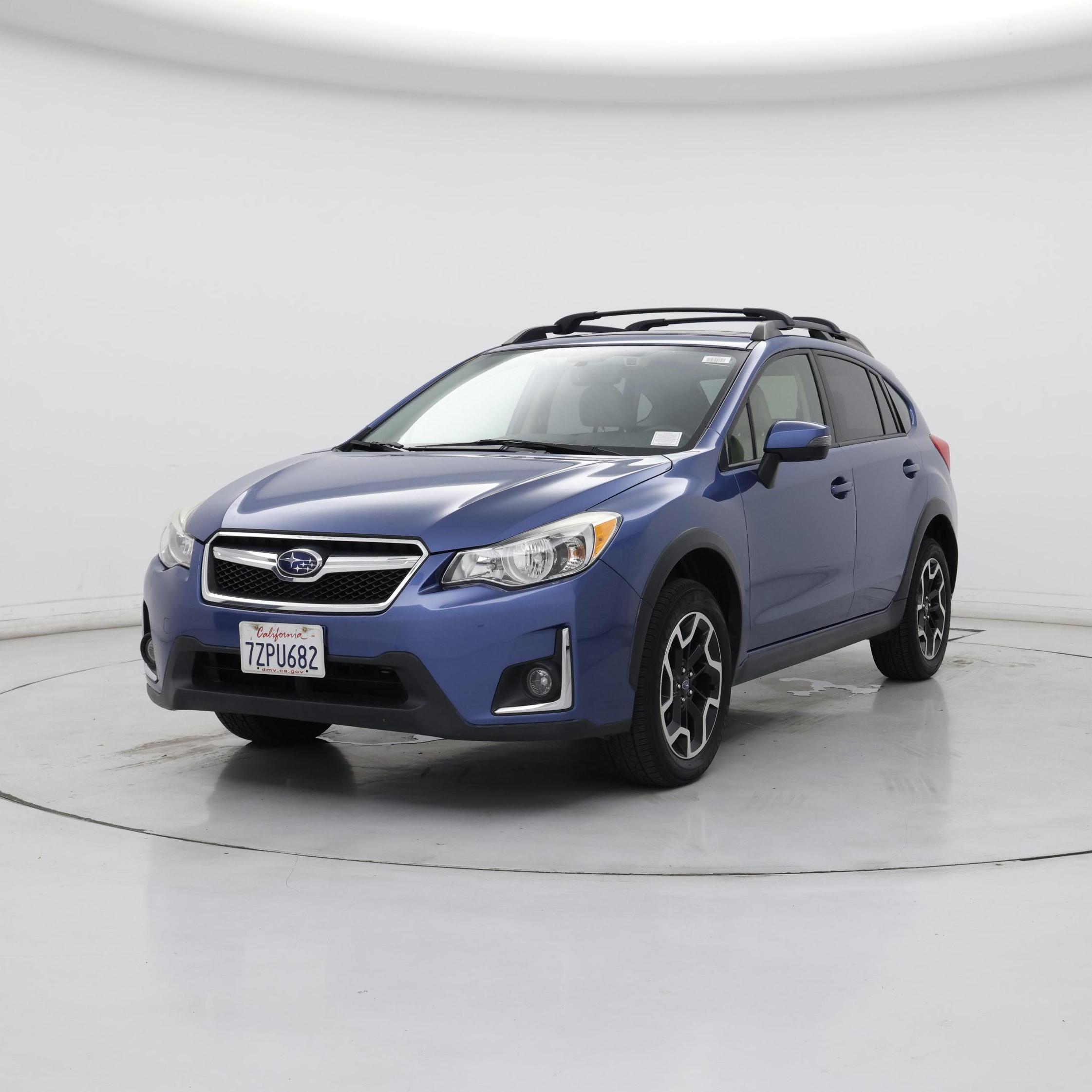 Thumbnail: 2017 Subaru Crosstrek - 4