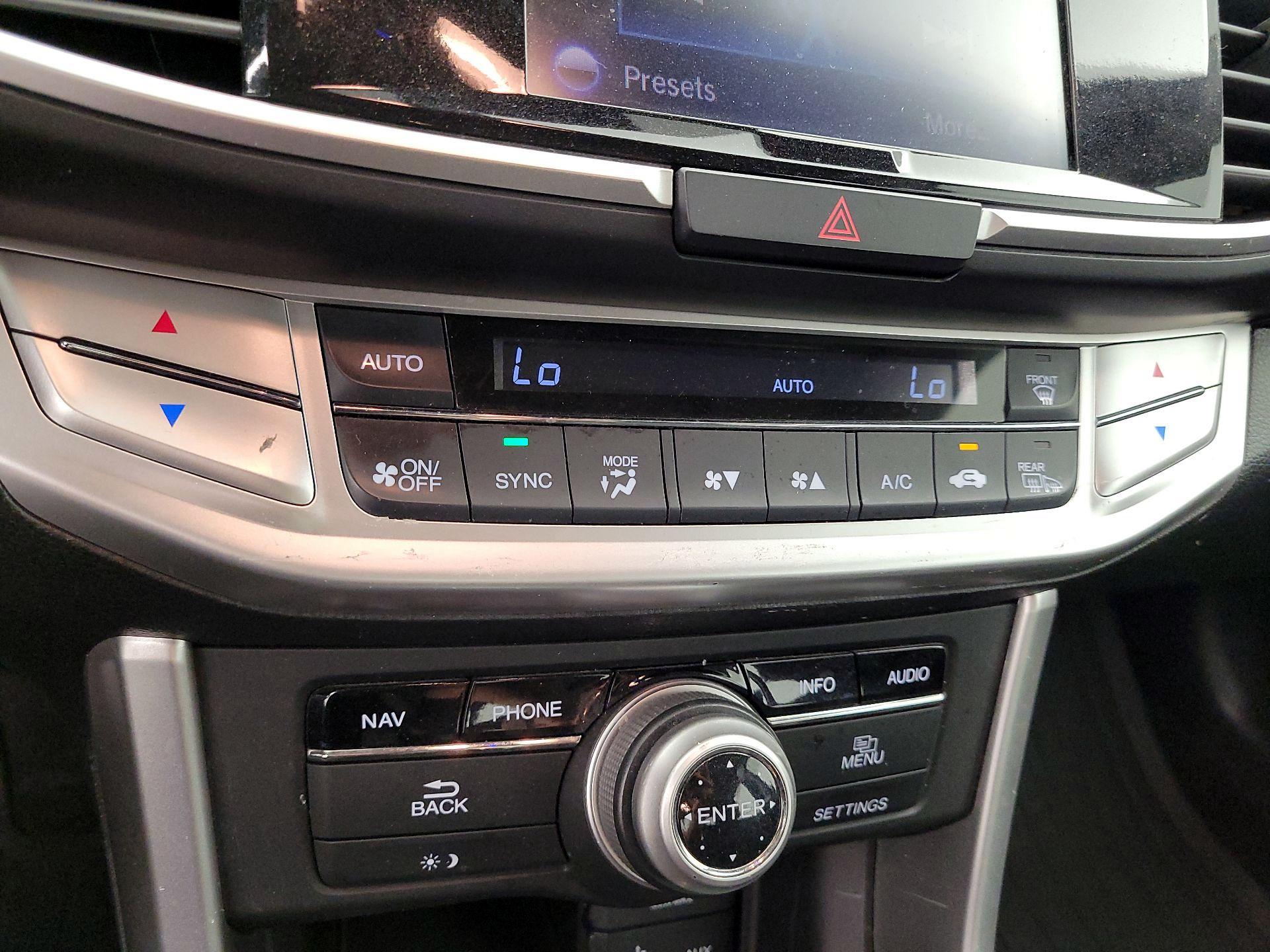 Thumbnail: 2014 Honda Accord - 17