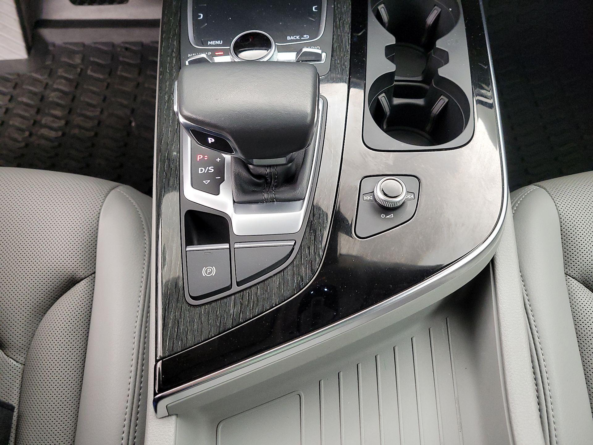 Thumbnail: 2019 Audi Q7 - 18