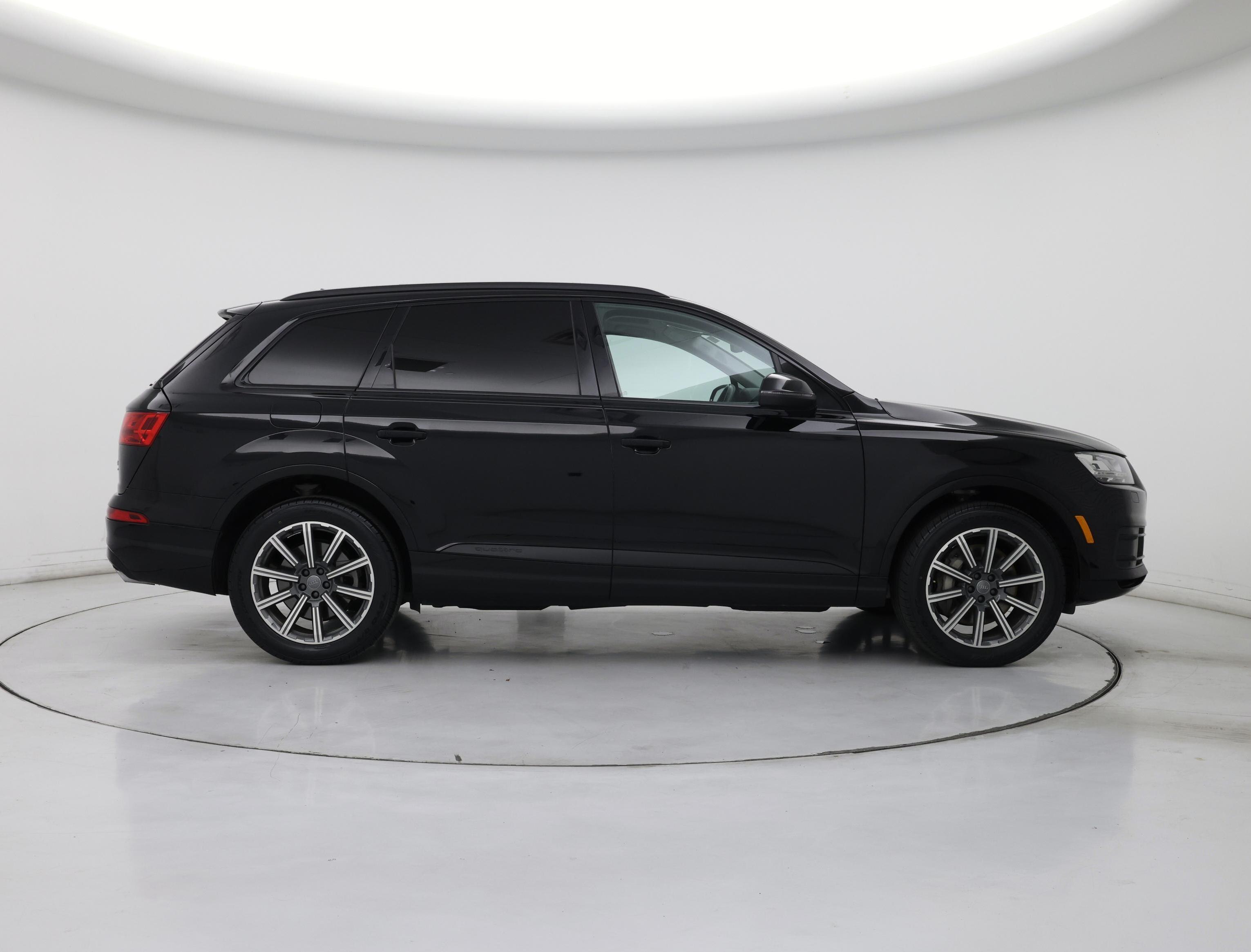 Thumbnail: 2019 Audi Q7 - 7