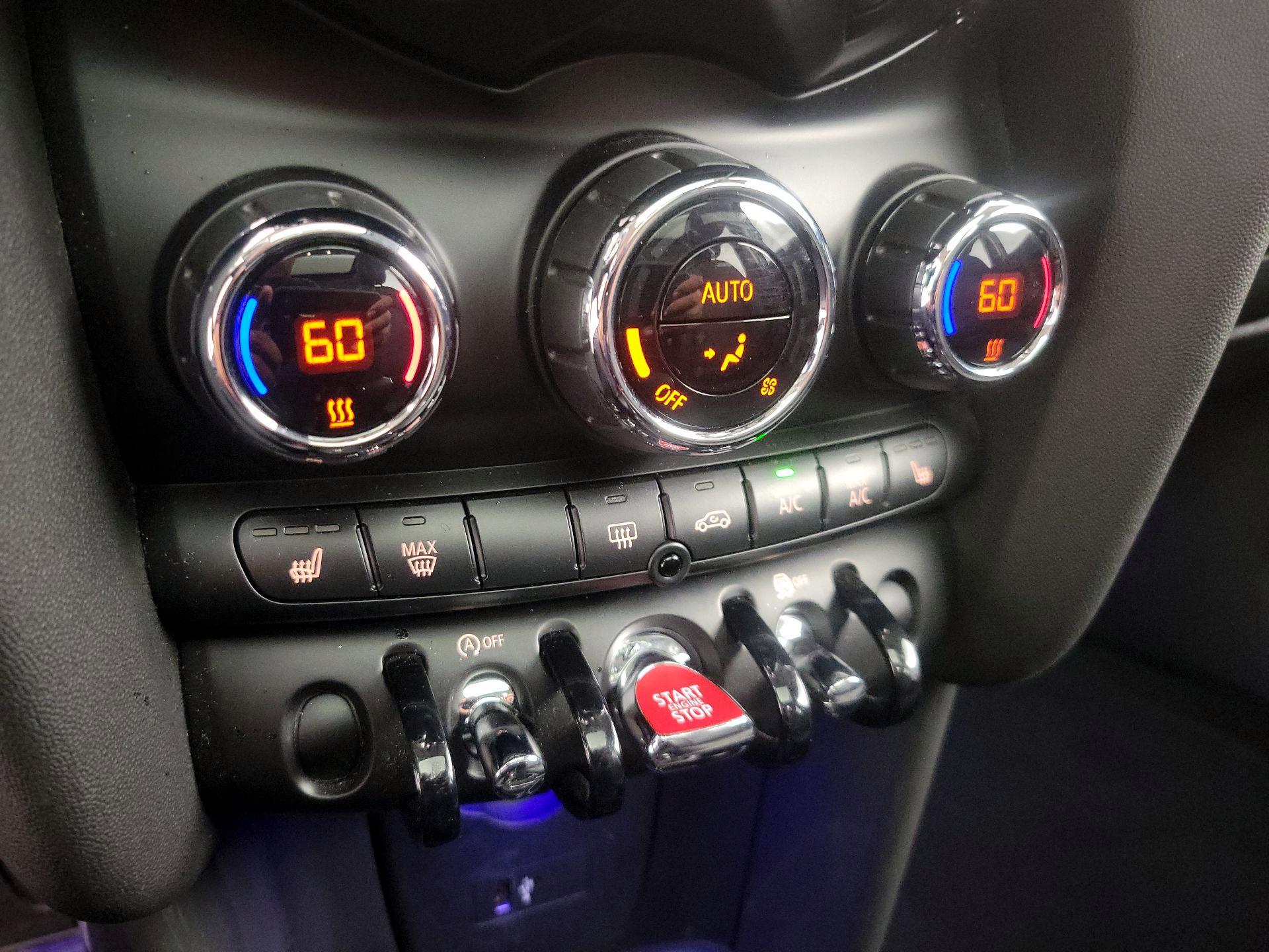 Thumbnail: 2020 MINI Cooper Hardtop - 16