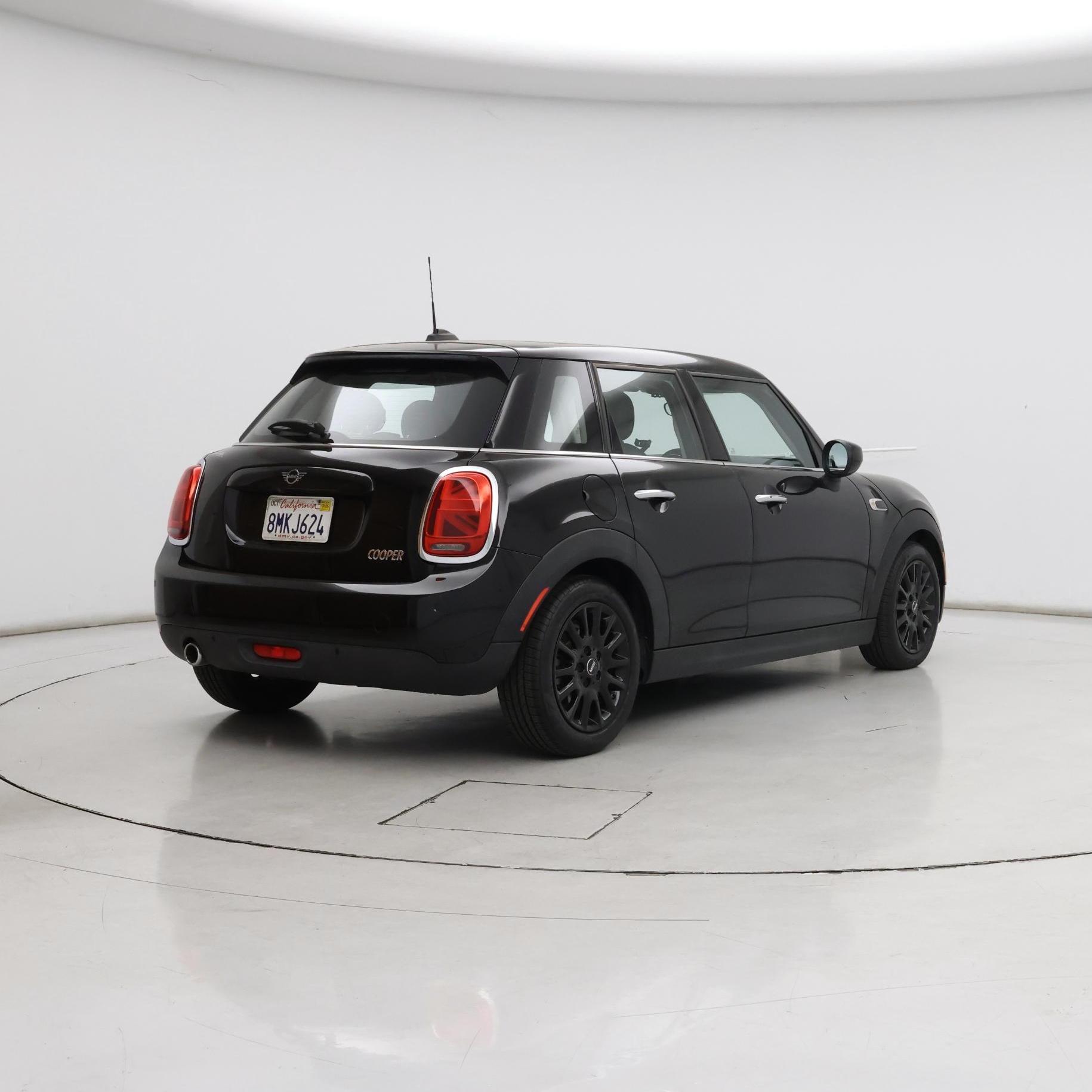 Thumbnail: 2020 MINI Cooper Hardtop - 8