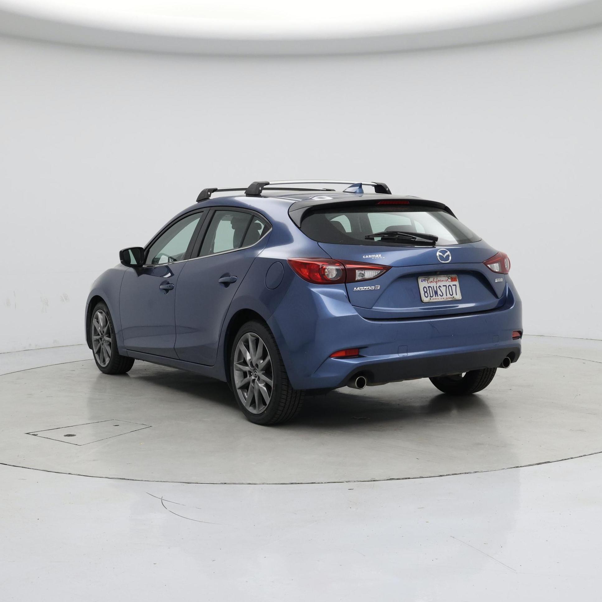 Thumbnail: 2018 Mazda Mazda3 - 2