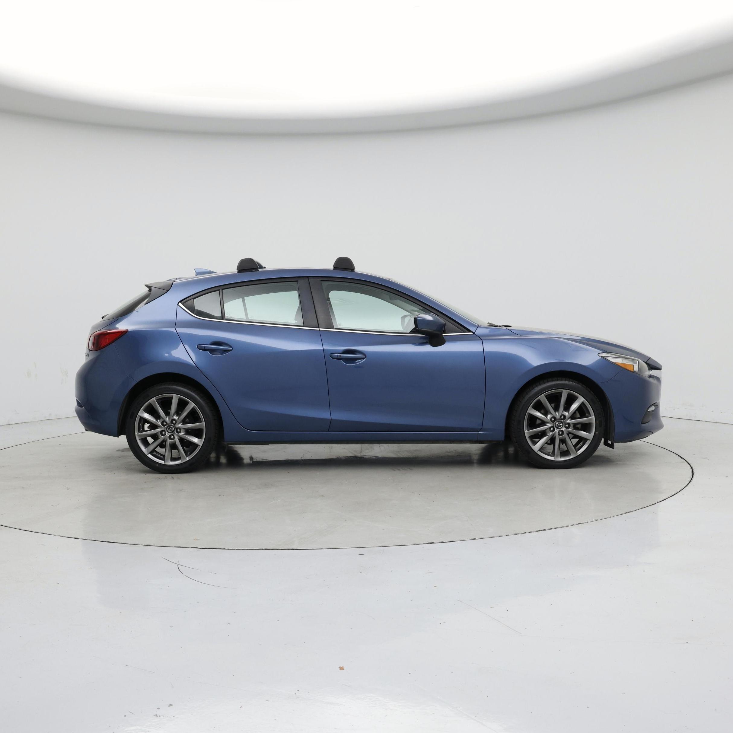 Thumbnail: 2018 Mazda Mazda3 - 7