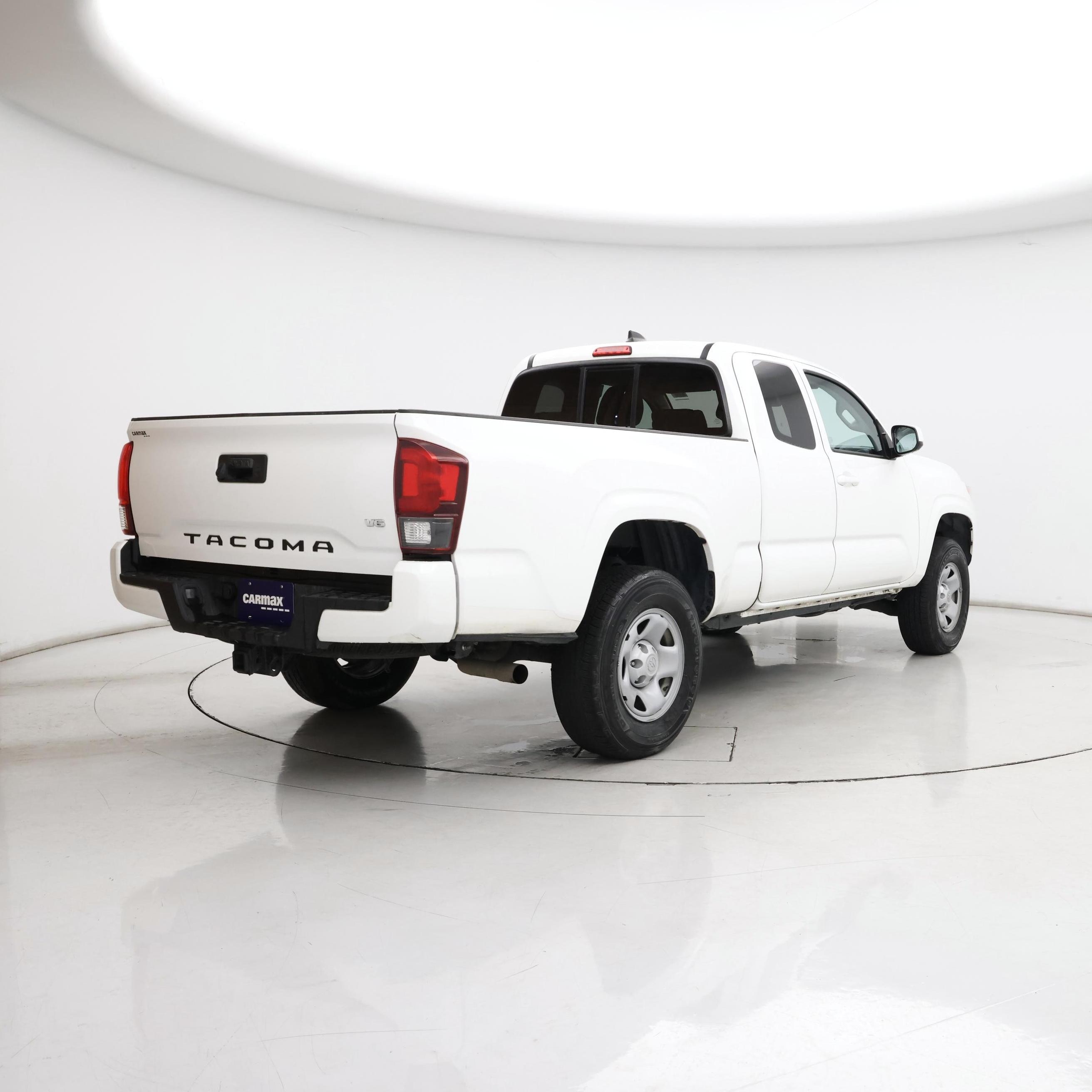 Thumbnail: 2023 Toyota Tacoma - 8