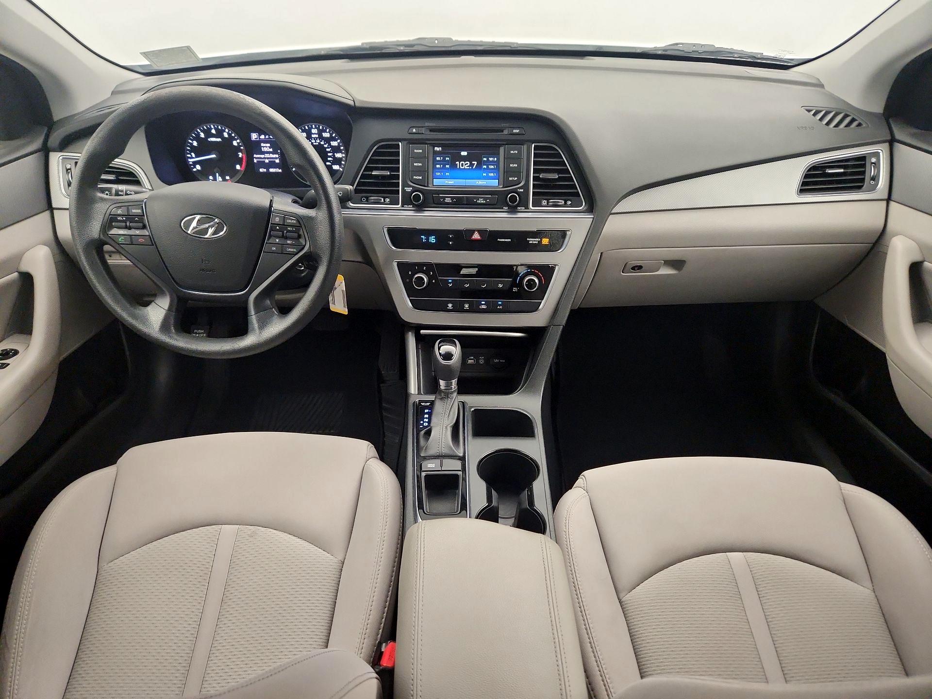 Thumbnail: 2015 Hyundai Sonata - 9