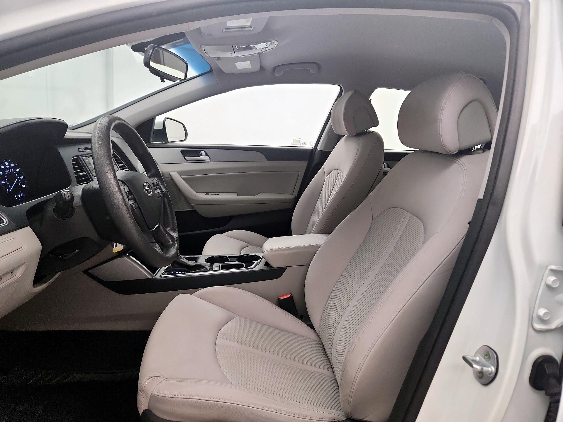 Thumbnail: 2015 Hyundai Sonata - 11