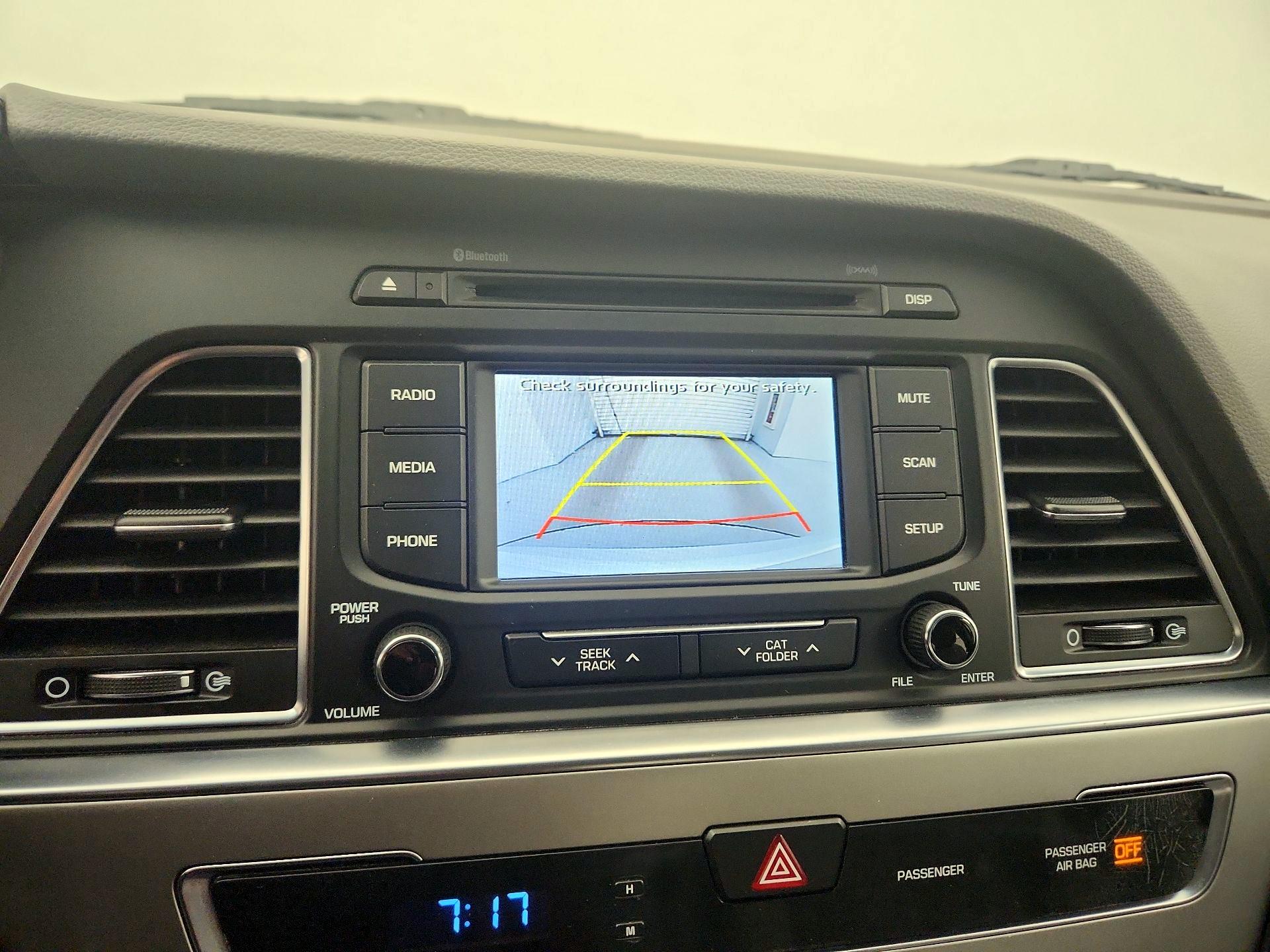 Thumbnail: 2015 Hyundai Sonata - 14