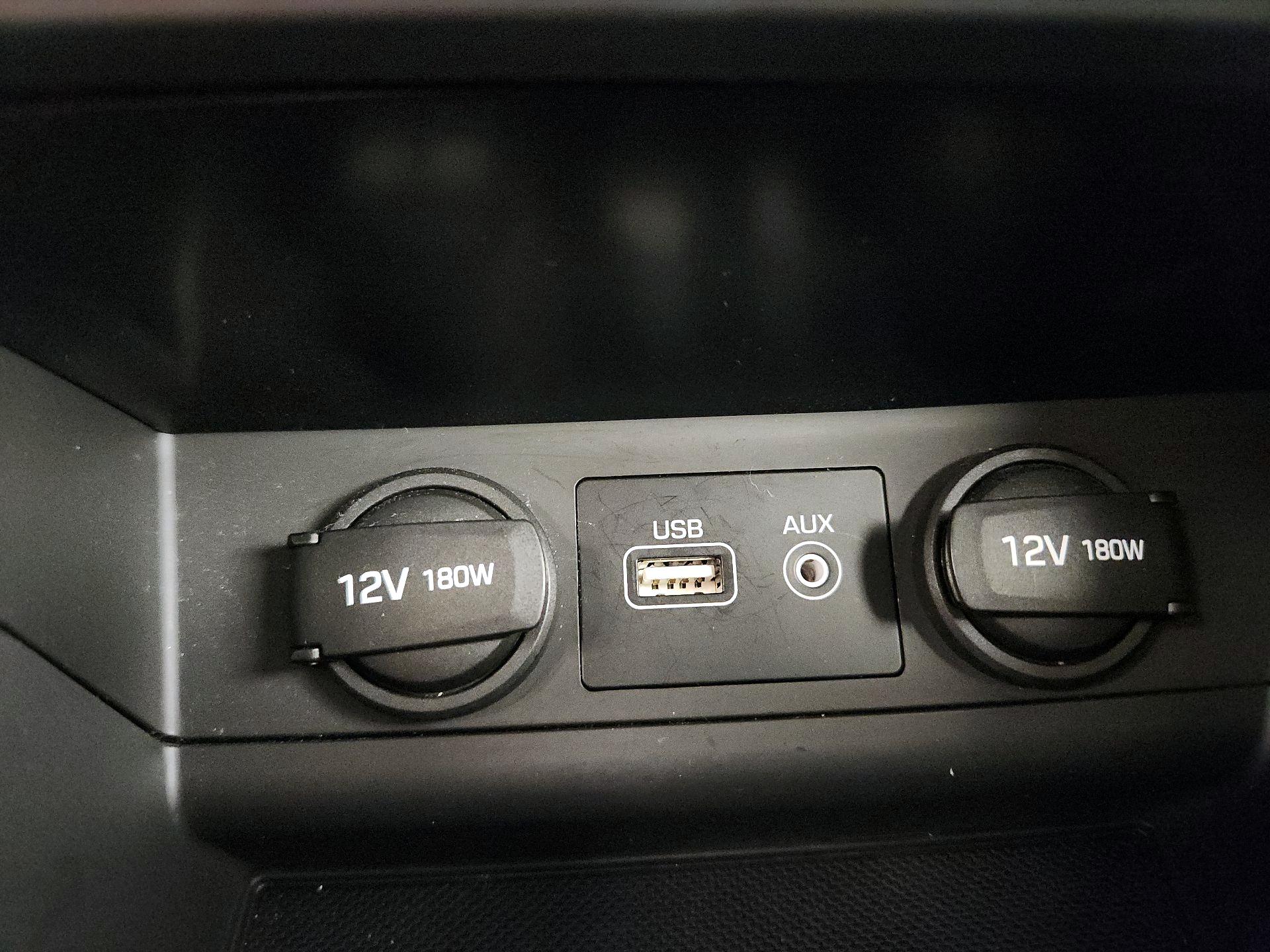Thumbnail: 2015 Hyundai Sonata - 18