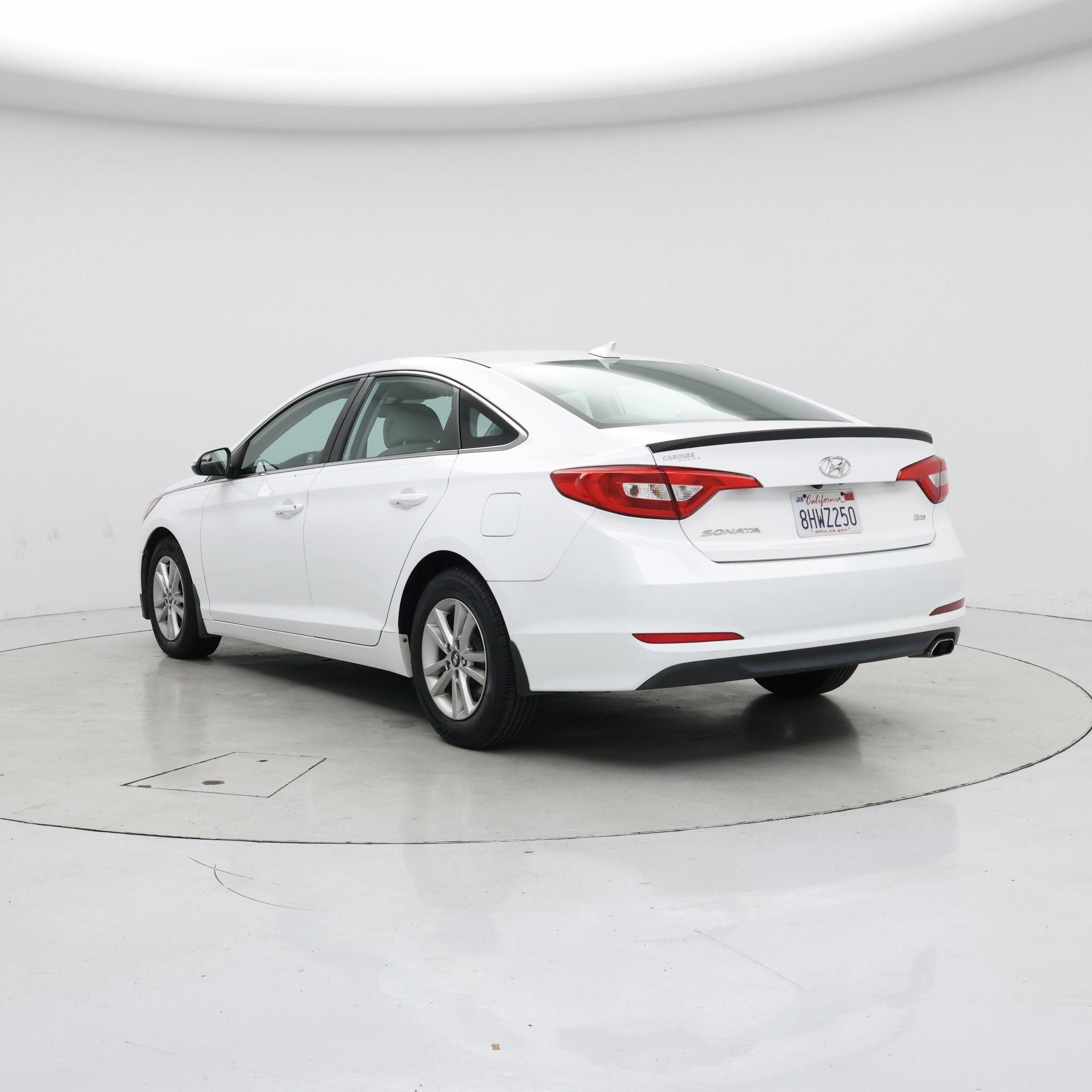 Thumbnail: 2015 Hyundai Sonata - 2