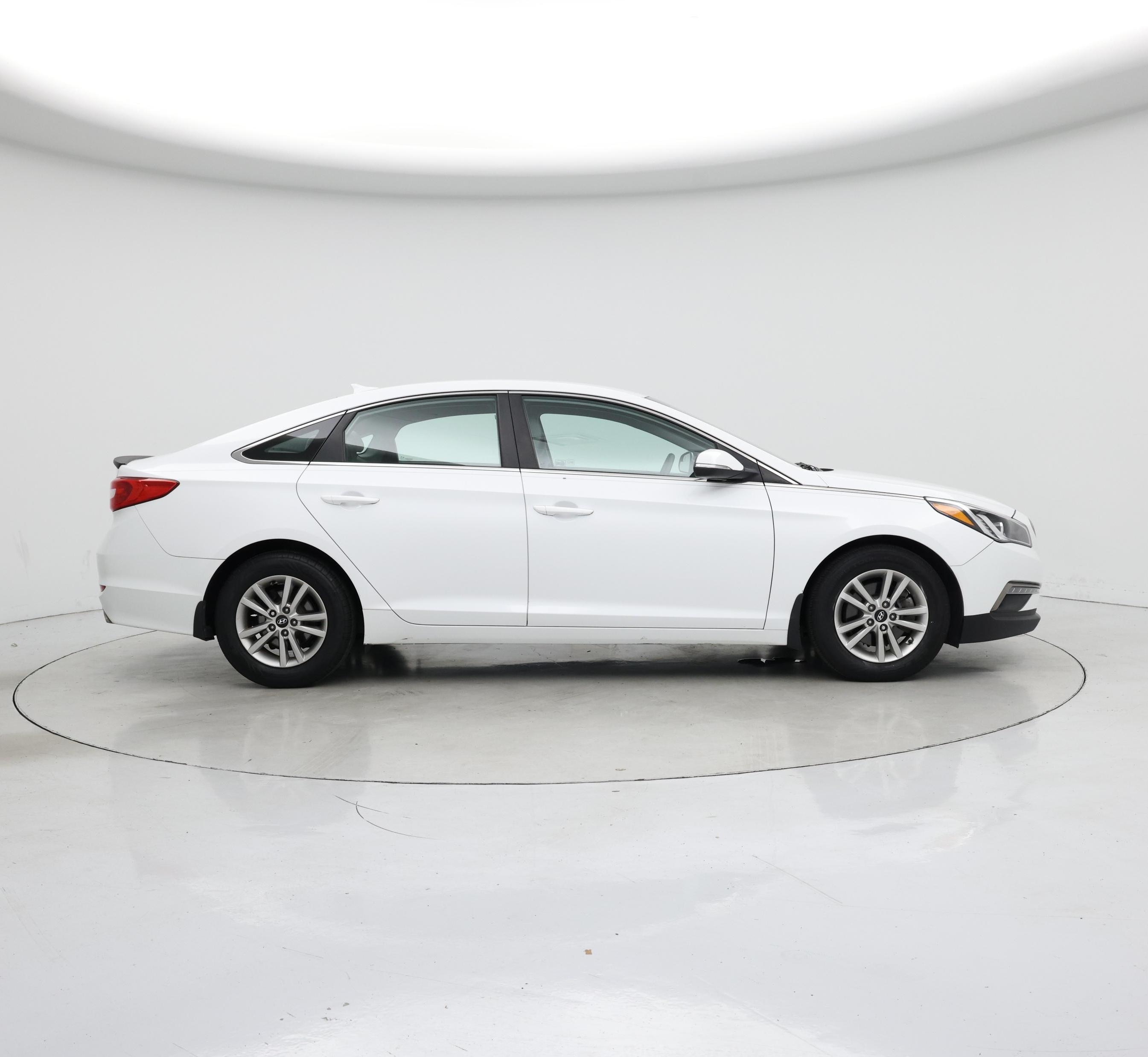 Thumbnail: 2015 Hyundai Sonata - 7
