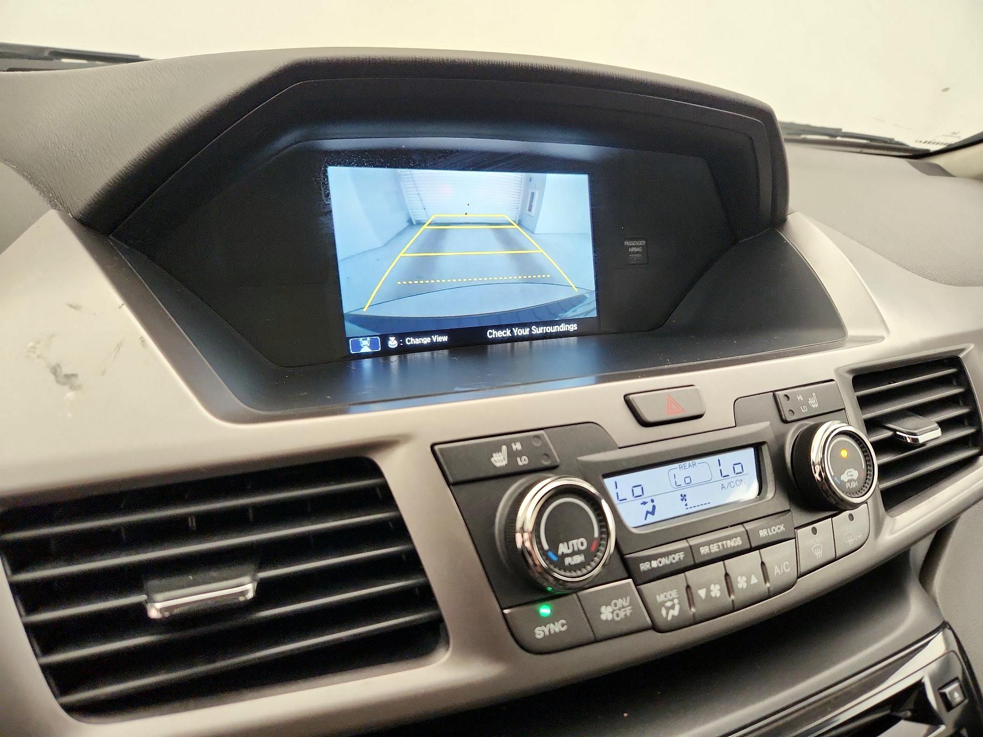 Thumbnail: 2016 Honda Odyssey - 15