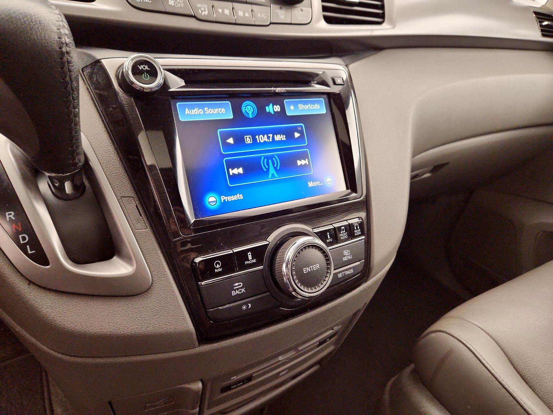 Thumbnail: 2016 Honda Odyssey - 16